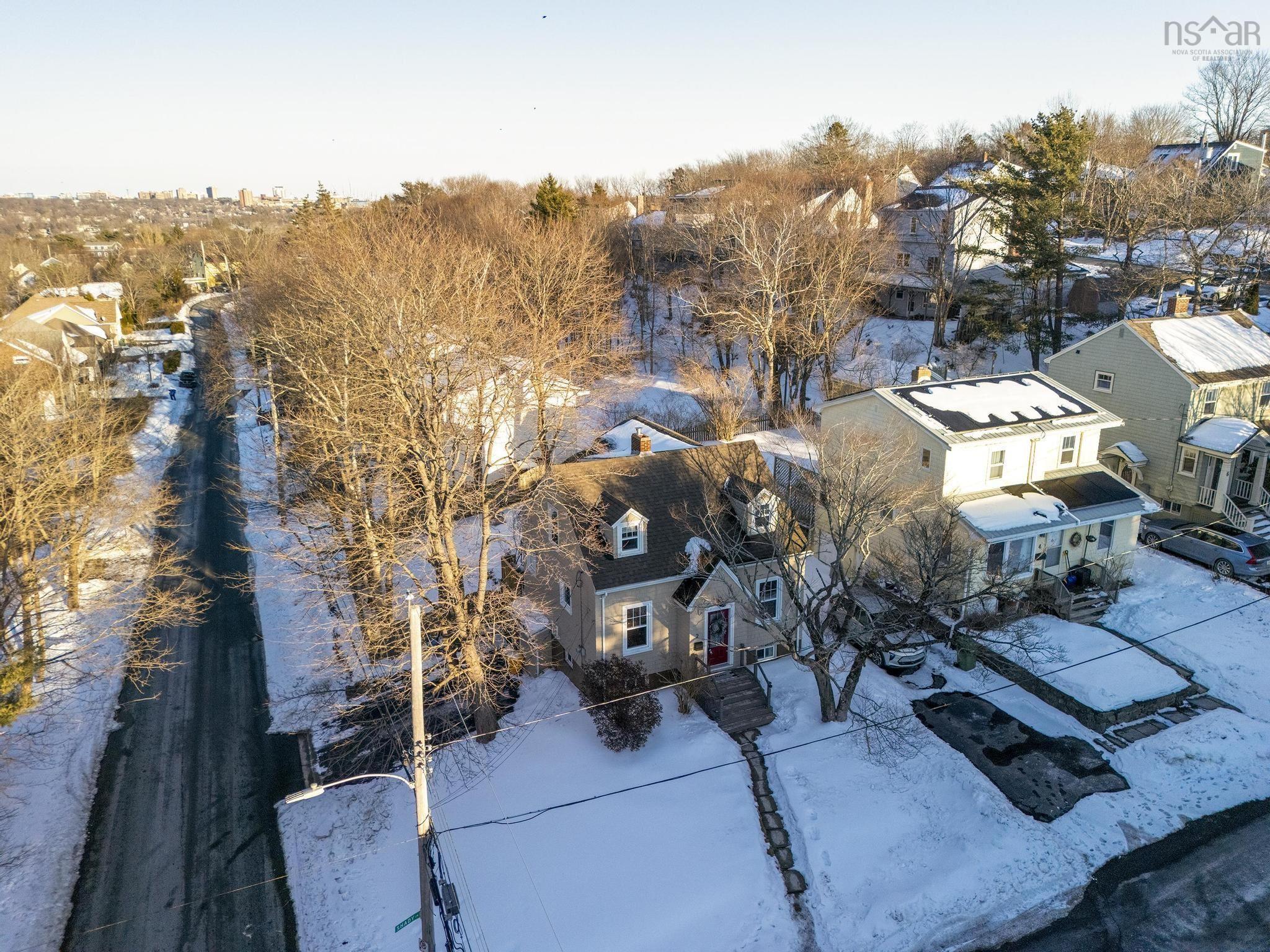 $659,900.00: 2 Shady Lane, Halifax