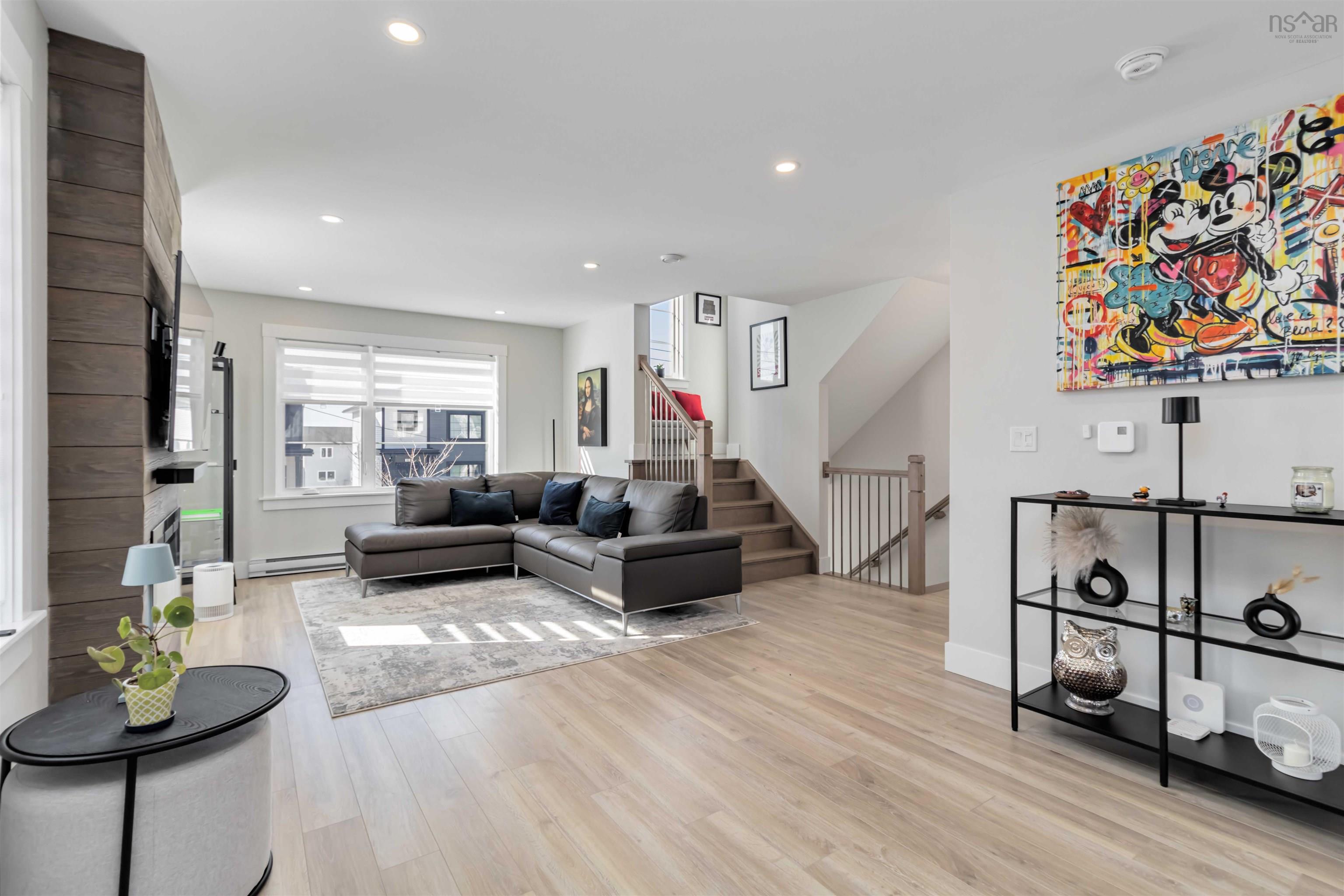 $649,000.00: 45 Travertine Court, Halifax