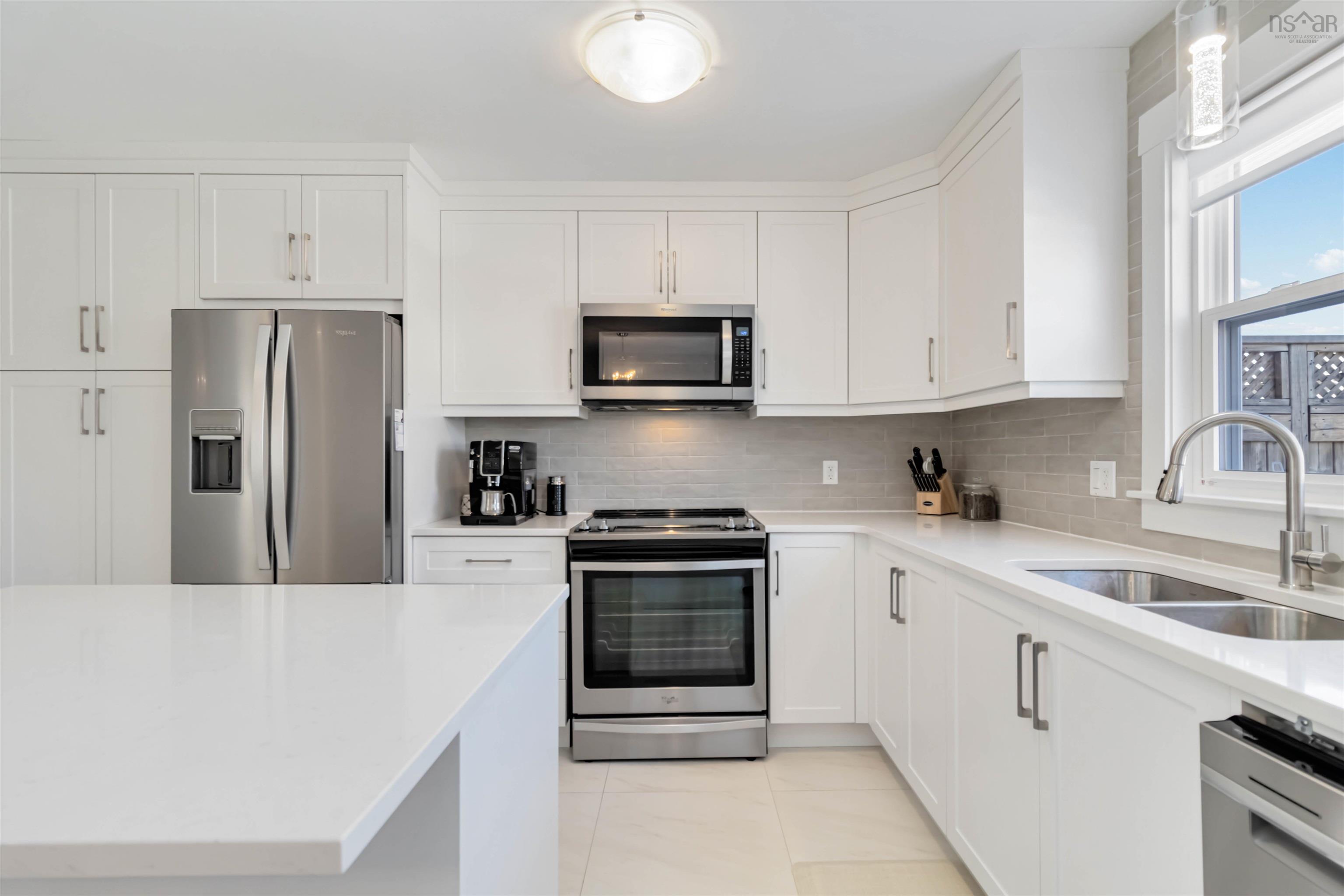 $649,000.00: 45 Travertine Court, Halifax