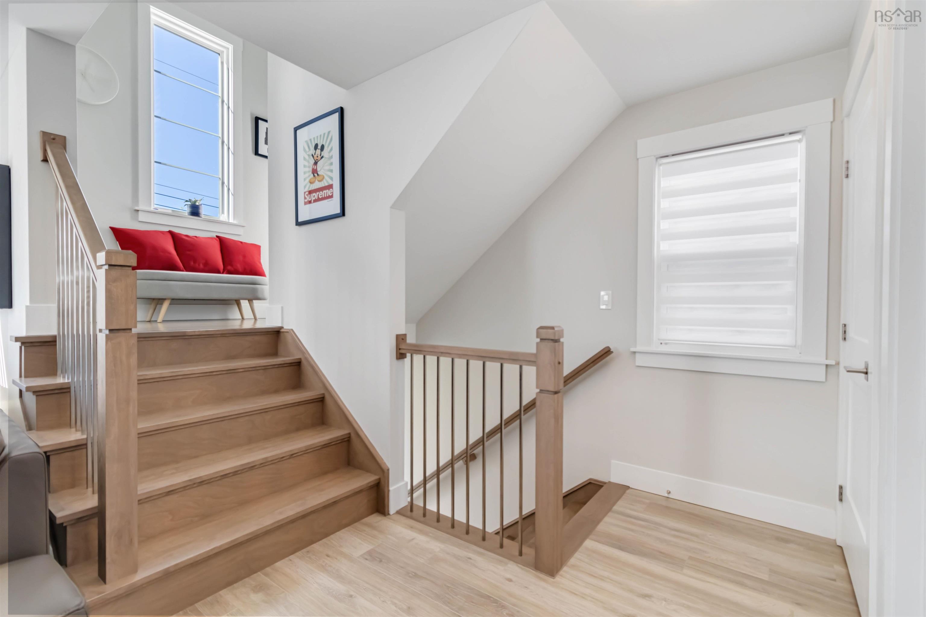 $649,000.00: 45 Travertine Court, Halifax