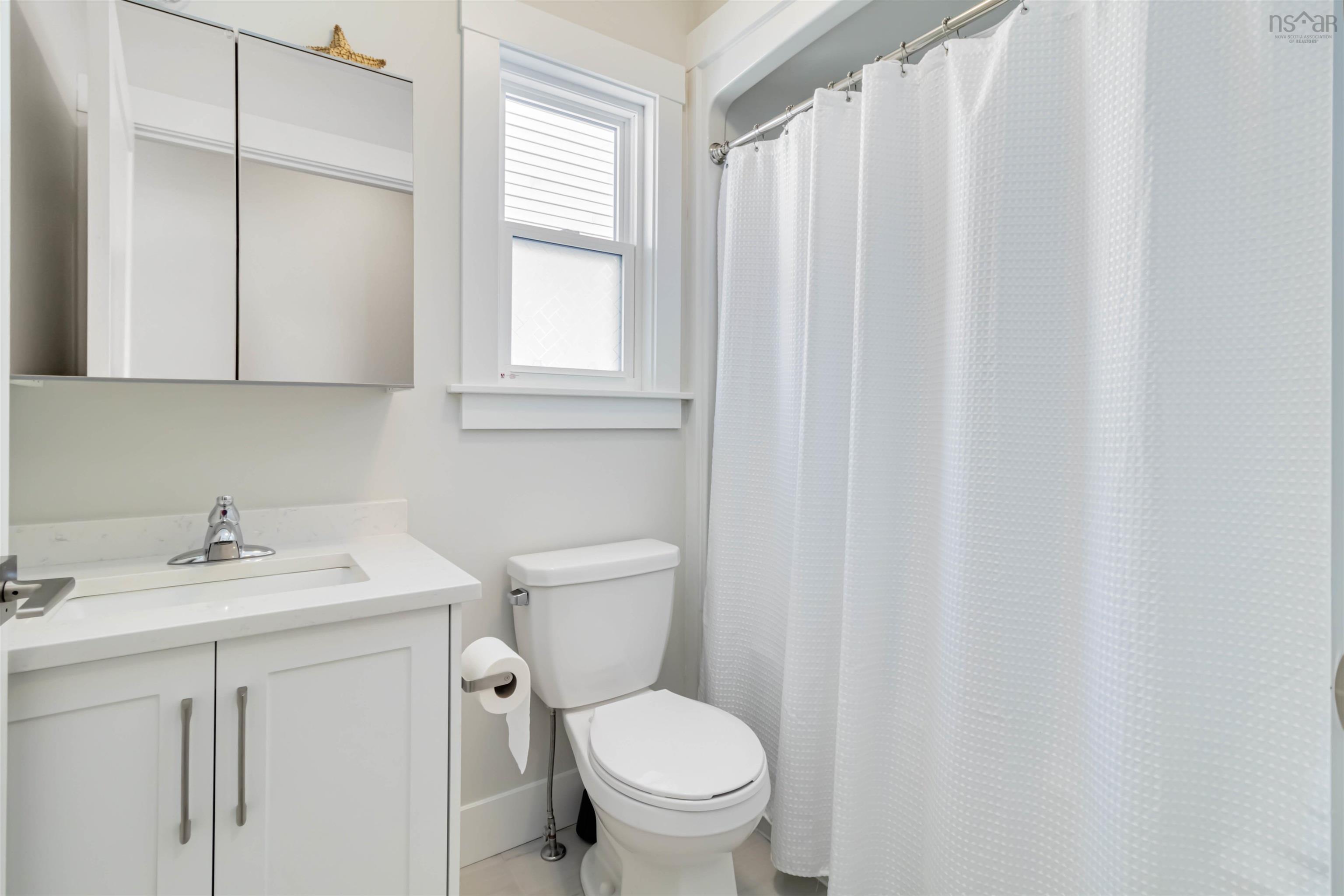 $649,000.00: 45 Travertine Court, Halifax