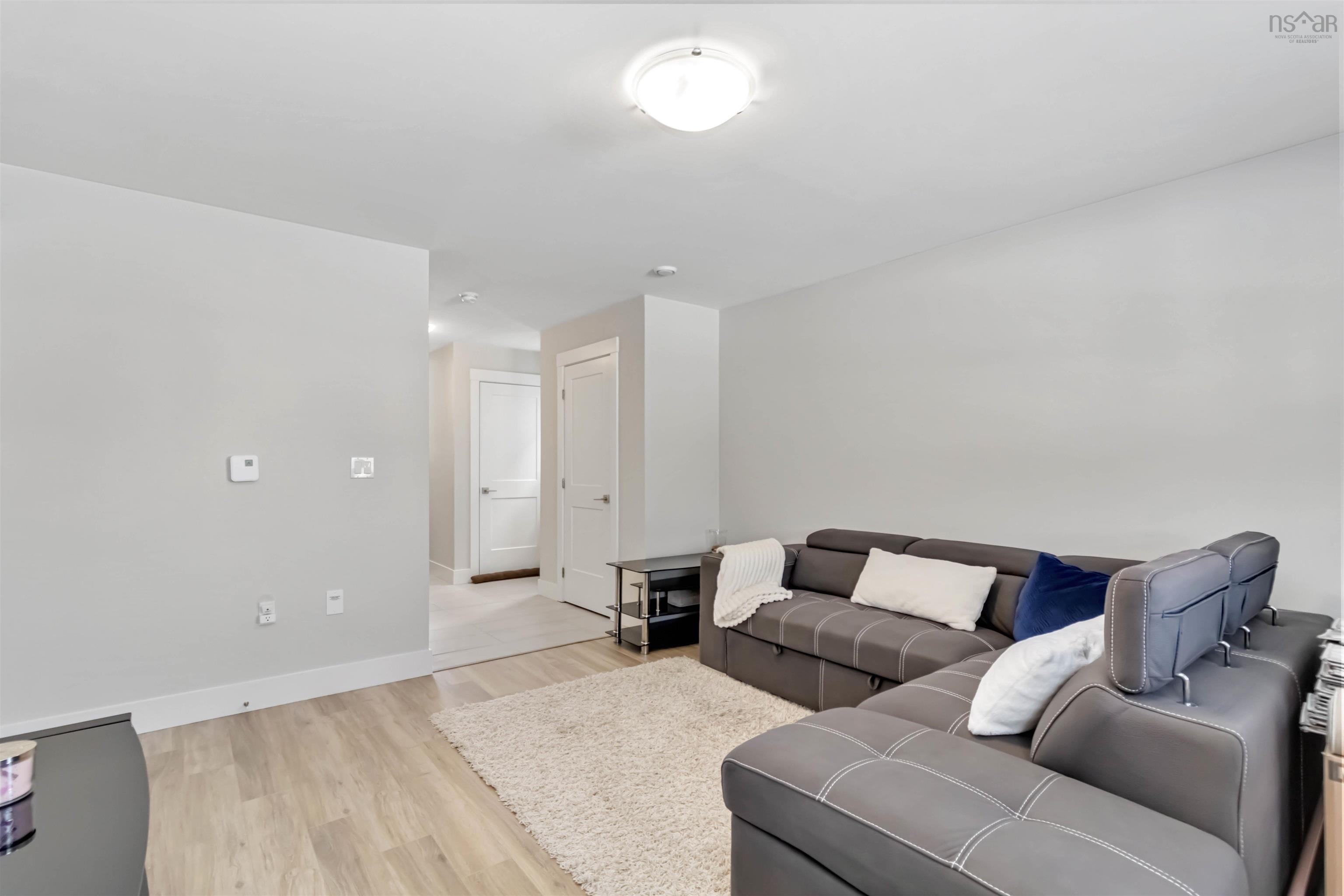 $649,000.00: 45 Travertine Court, Halifax