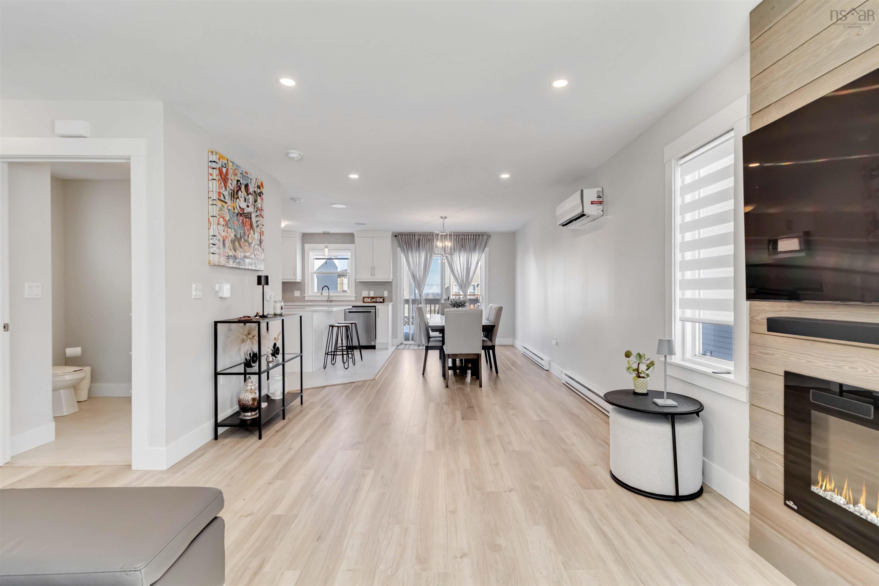 $649,000.00: 45 Travertine Court, Halifax