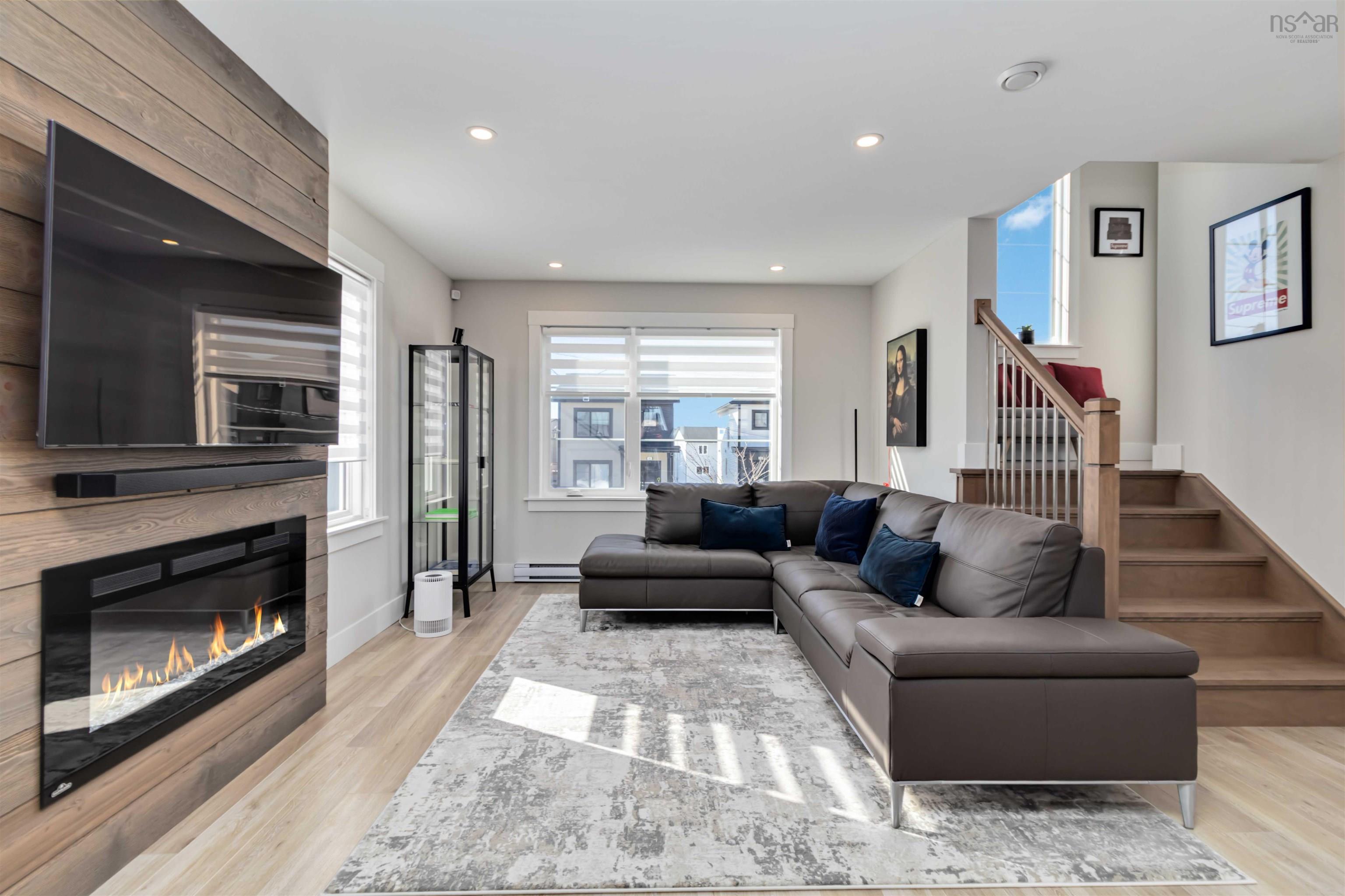 $649,000.00: 45 Travertine Court, Halifax