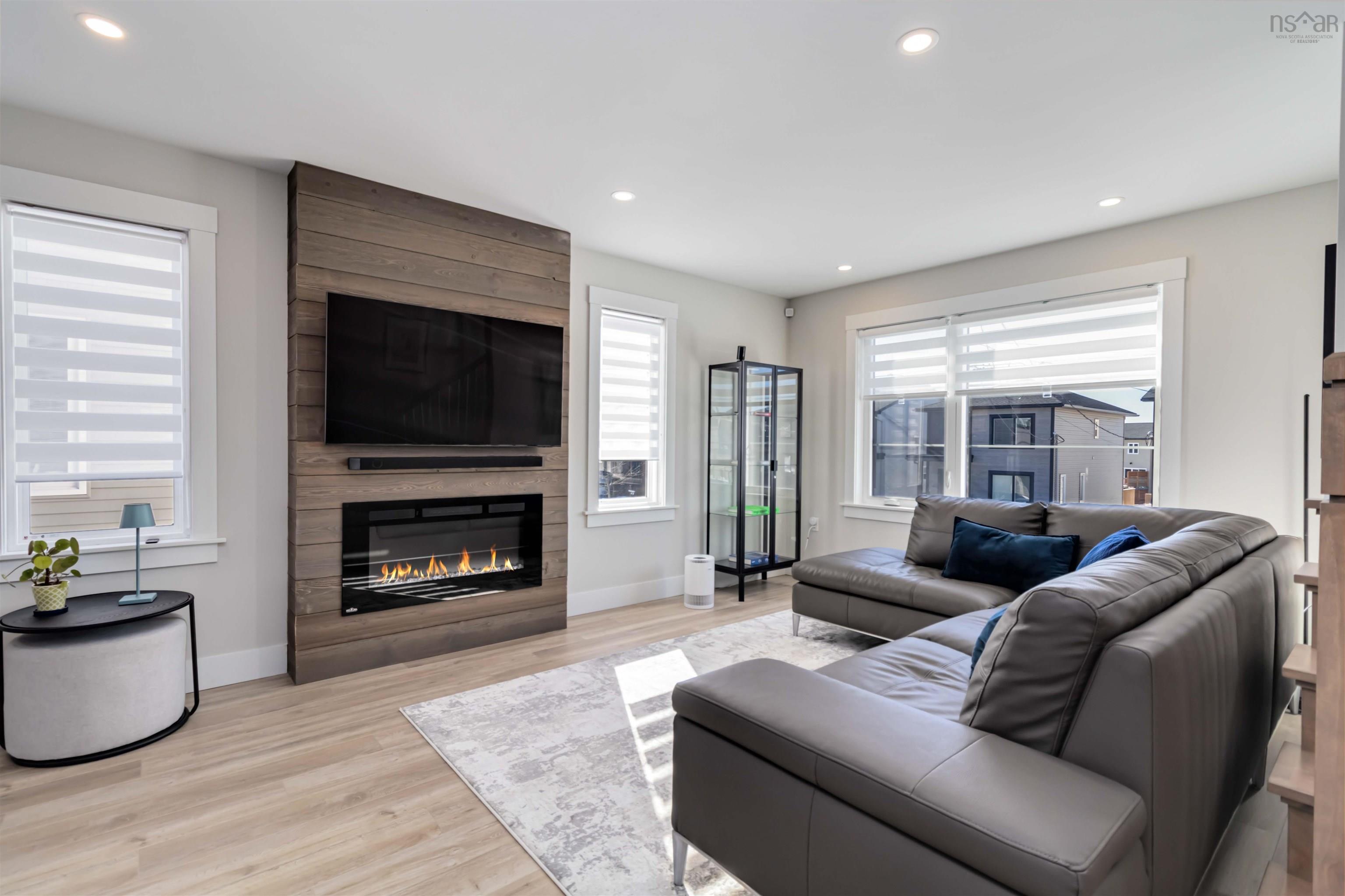$649,000.00: 45 Travertine Court, Halifax