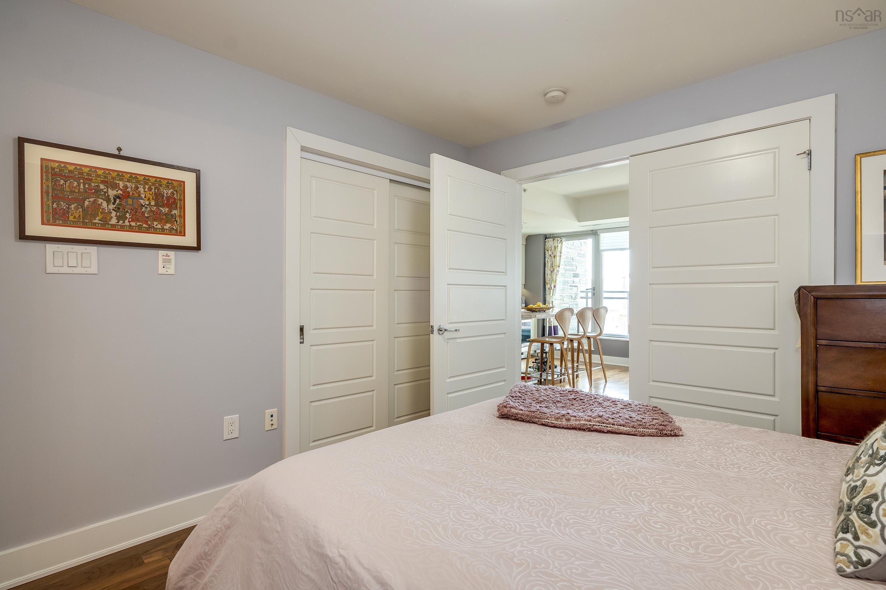 $425,000.00: 206 31 Kings Wharf Place, Dartmouth