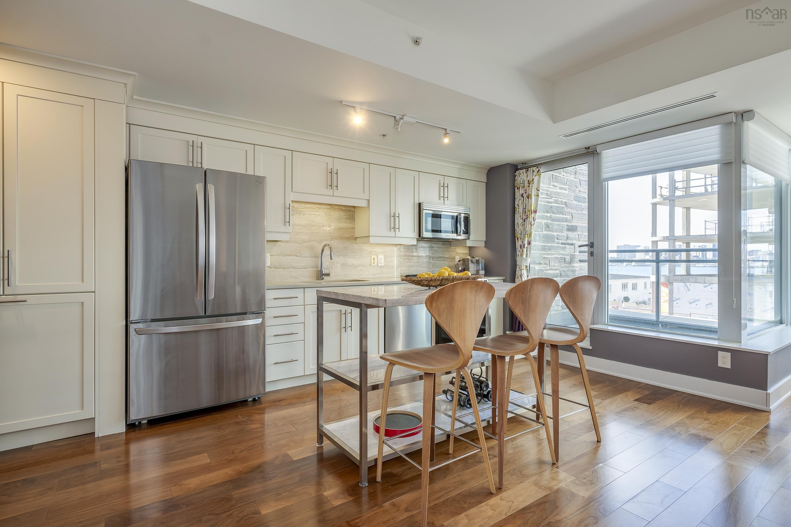 $425,000.00: 206 31 Kings Wharf Place, Dartmouth