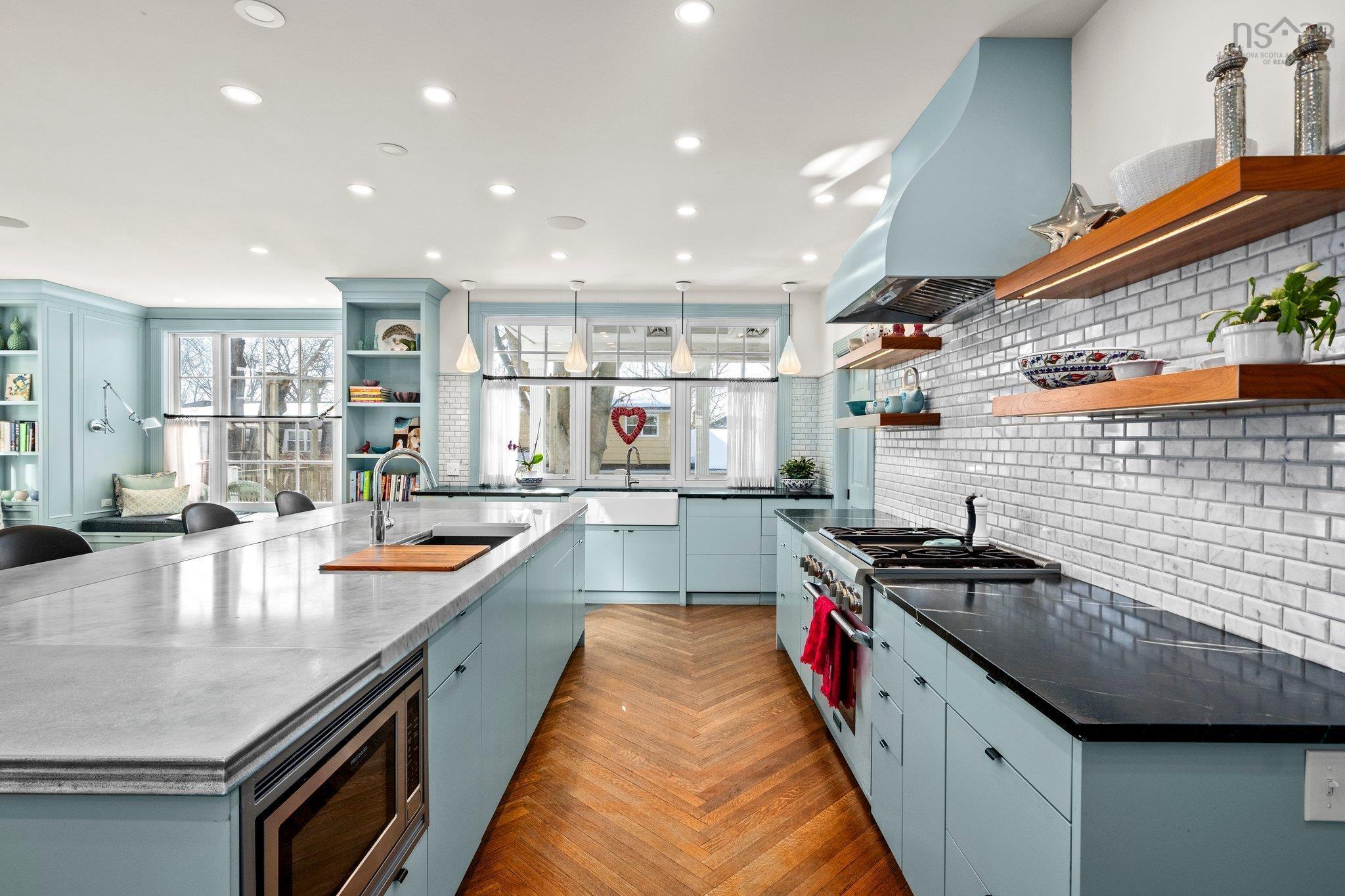 $2,695,000.00: 1936 Bloomingdale Terrace, Halifax