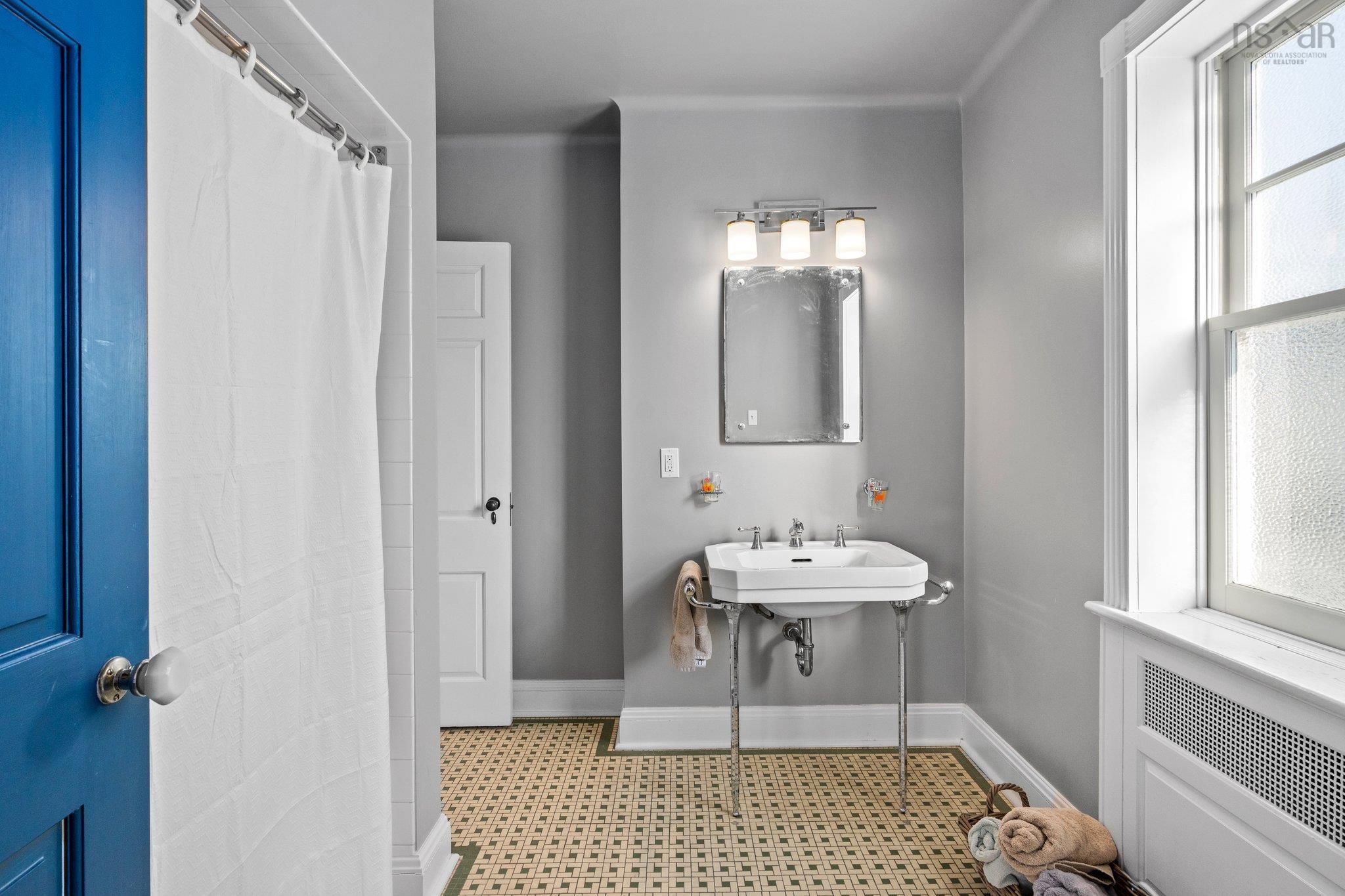 $2,695,000.00: 1936 Bloomingdale Terrace, Halifax