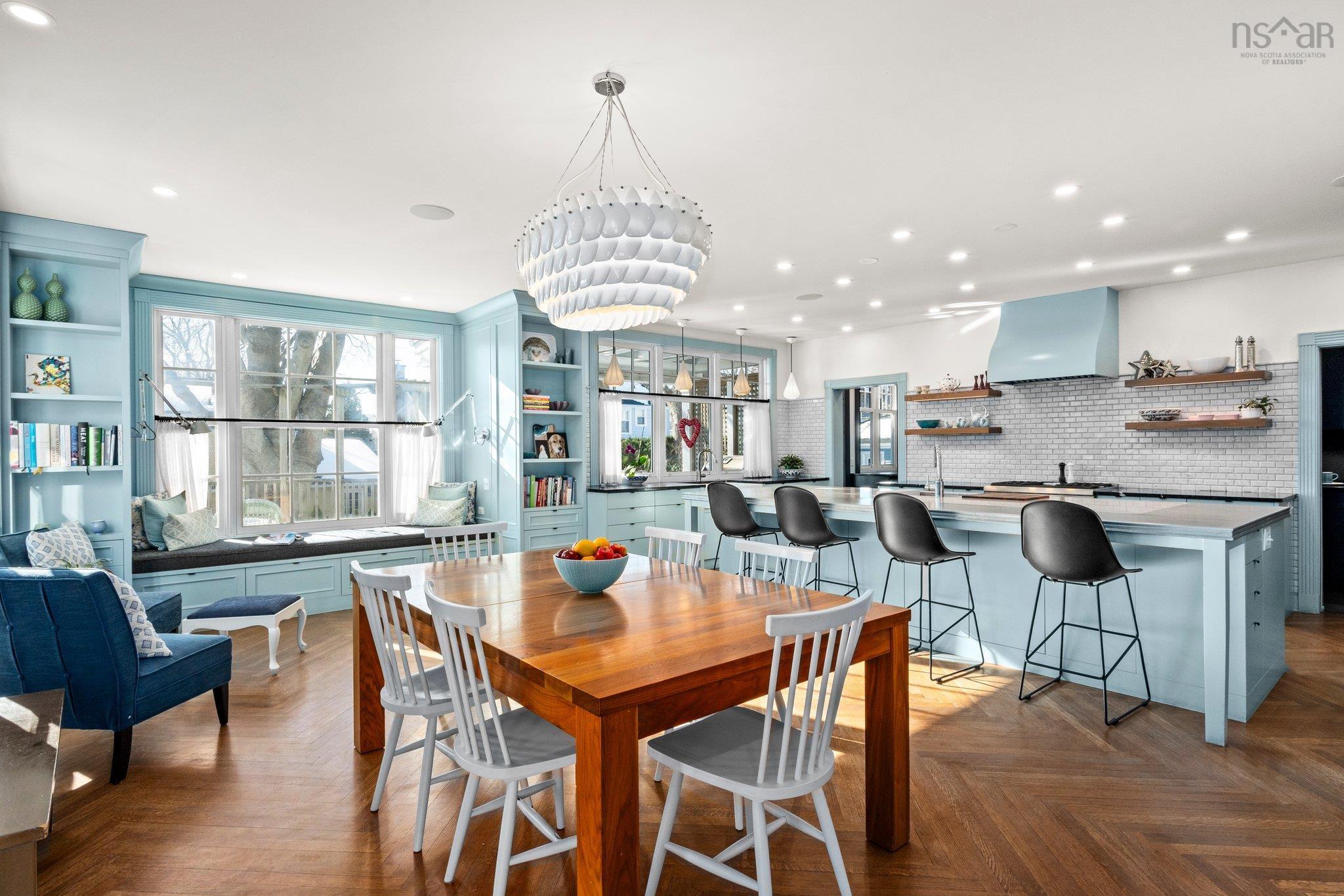 $2,695,000.00: 1936 Bloomingdale Terrace, Halifax