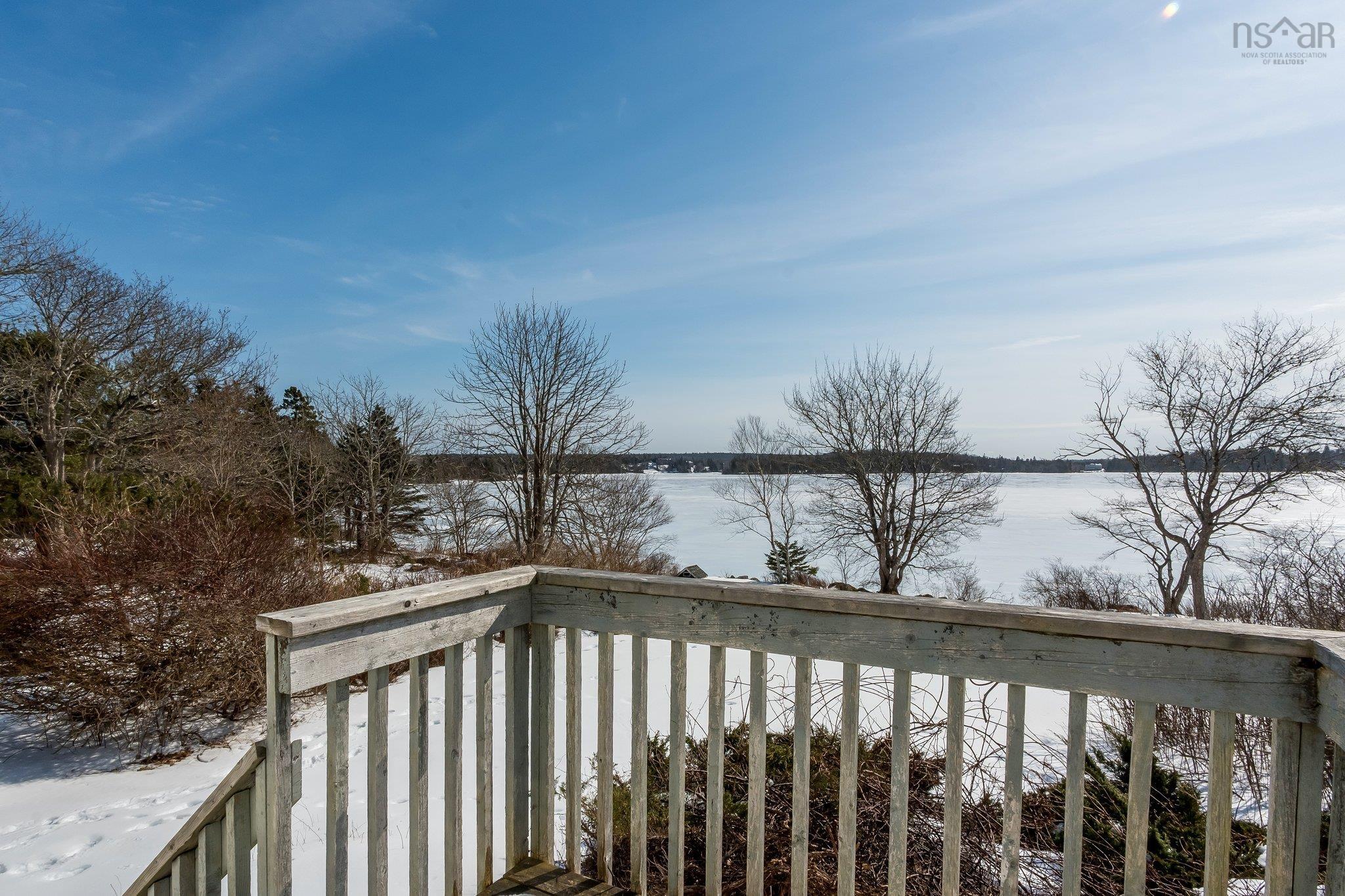 $624,900.00: 90 Foxberry Lane, Hatchet Lake