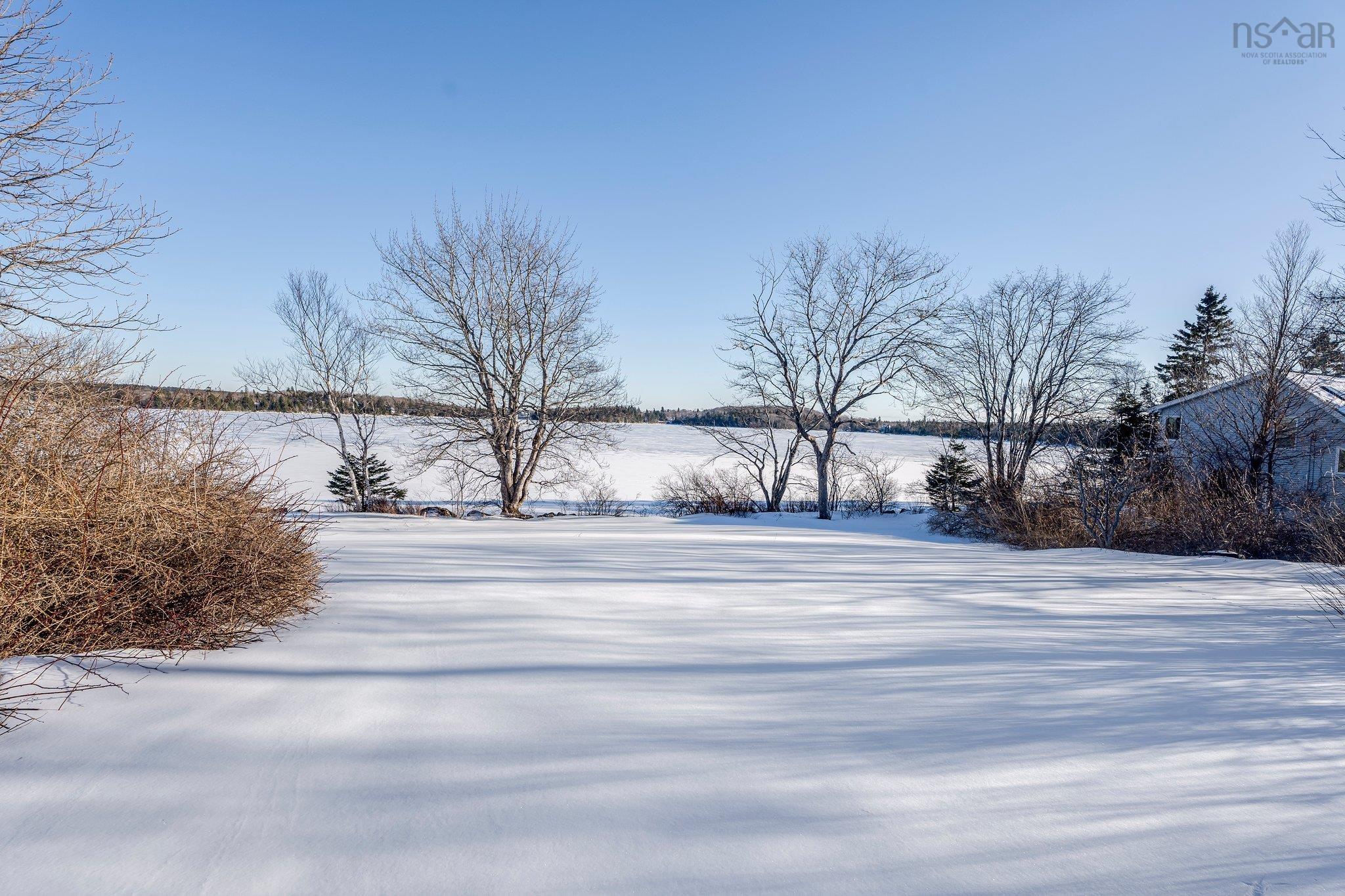 $624,900.00: 90 Foxberry Lane, Hatchet Lake