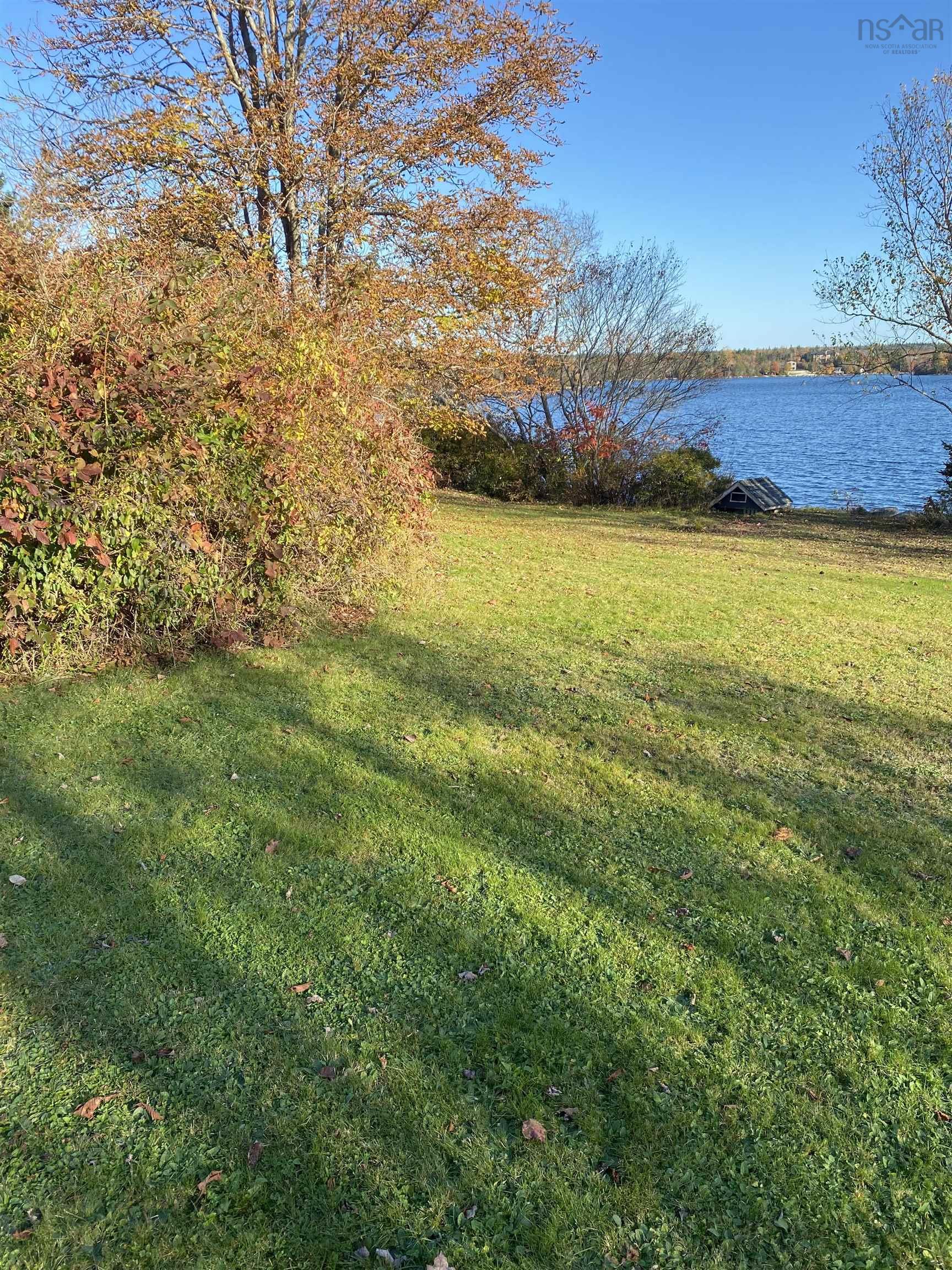 $624,900.00: 90 Foxberry Lane, Hatchet Lake