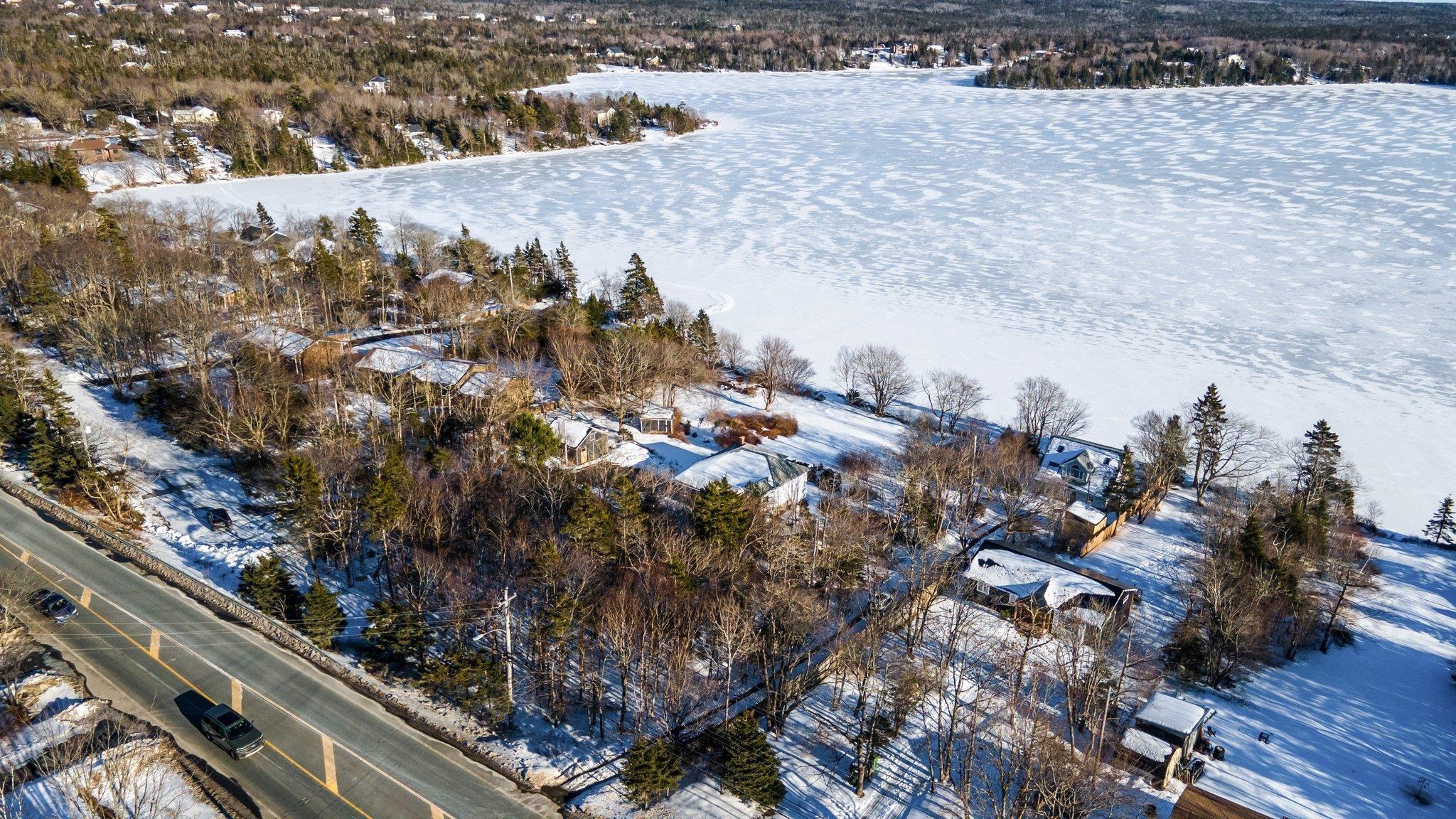 $624,900.00: 90 Foxberry Lane, Hatchet Lake
