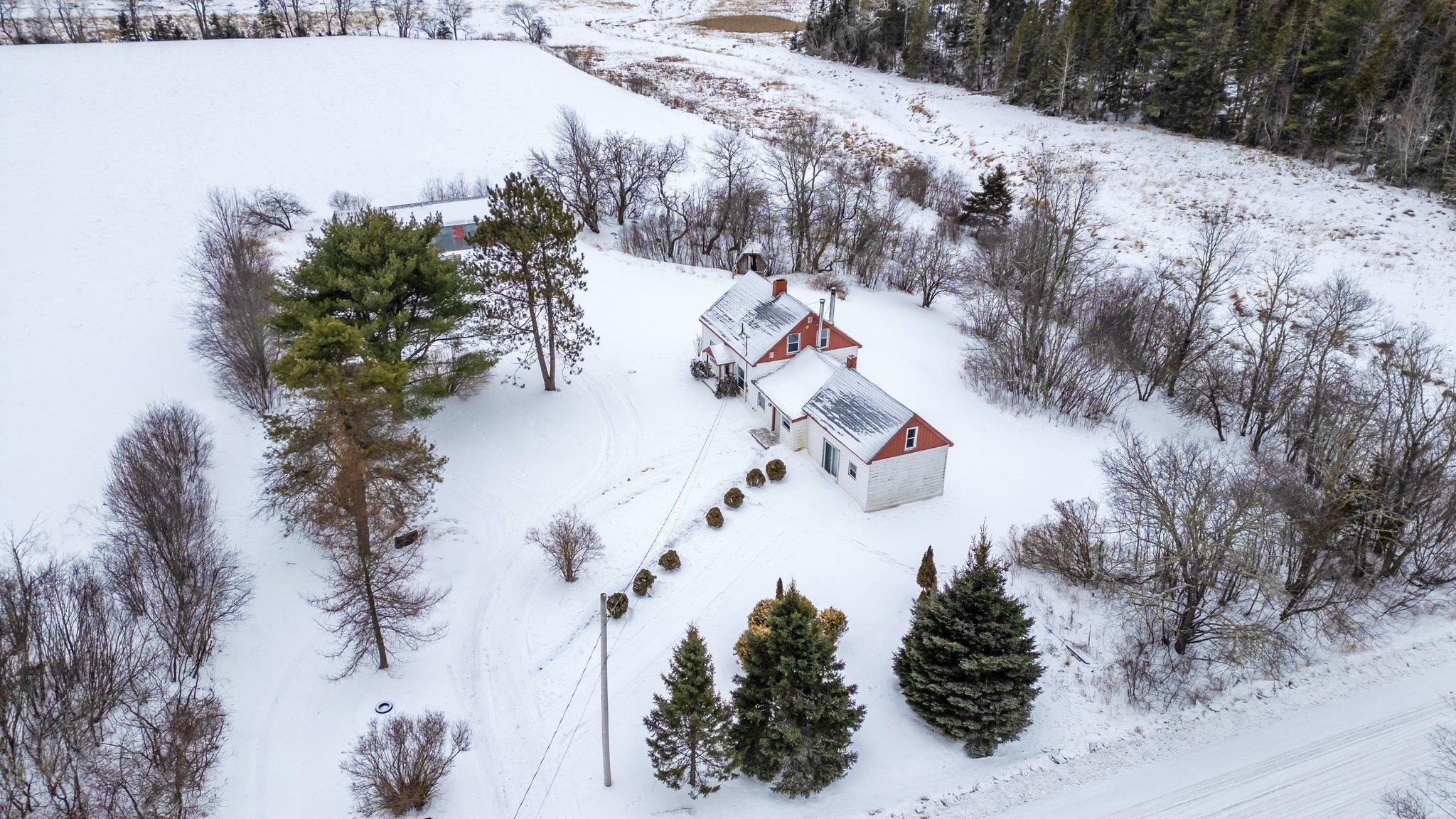 $299,000.00: 2072 North River Road, Stanley