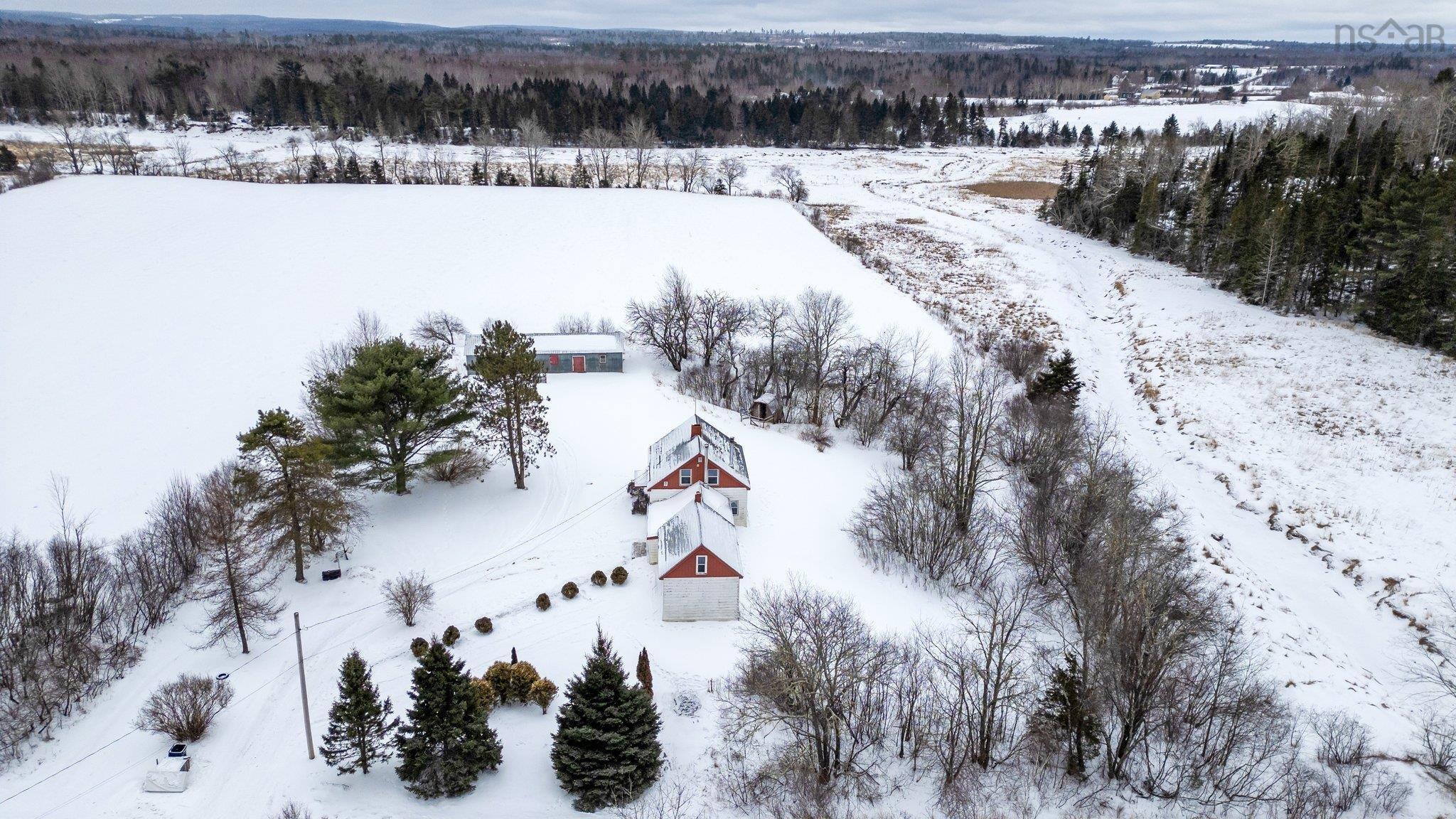 $299,000.00: 2072 North River Road, Stanley