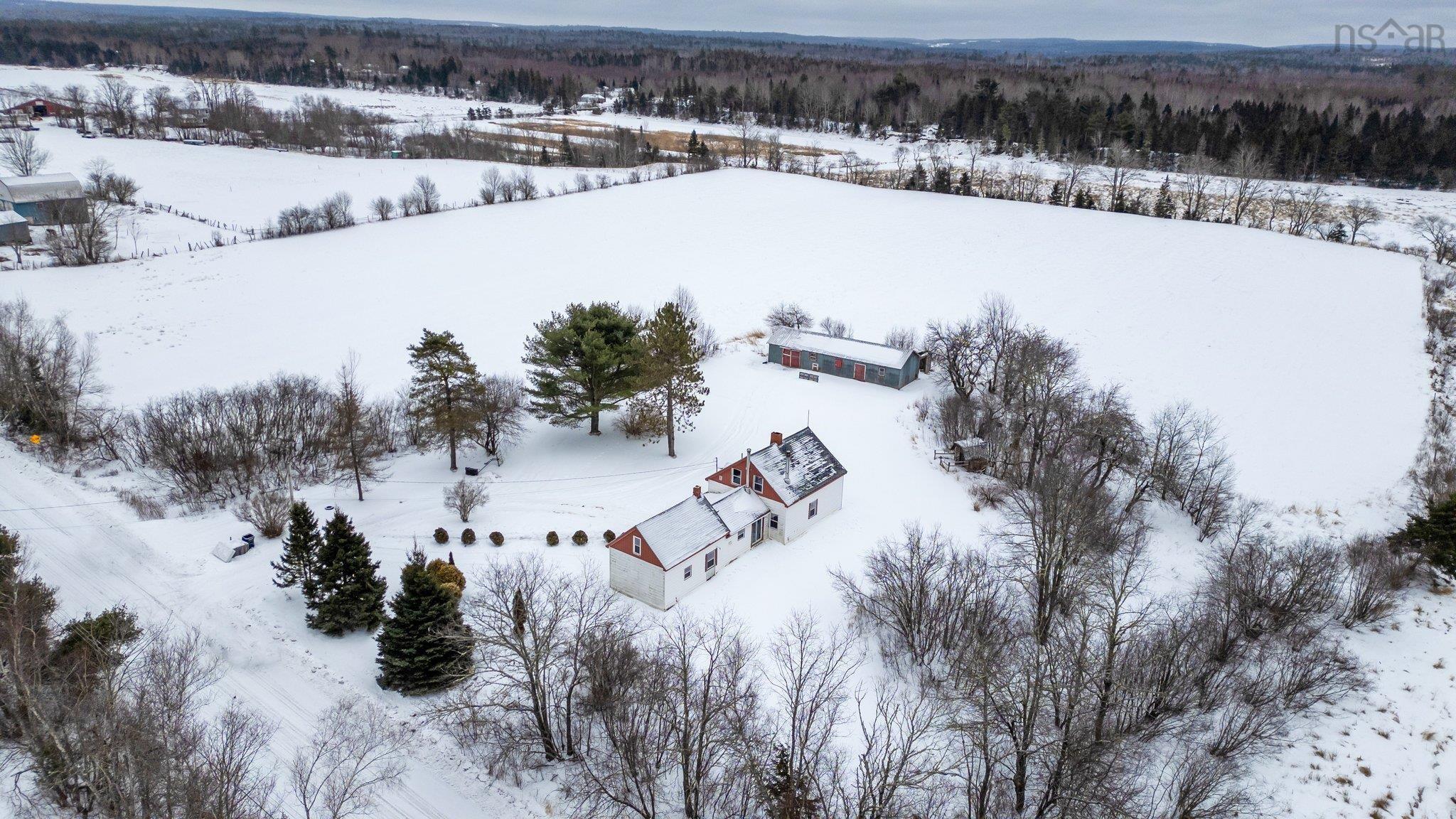 $299,000.00: 2072 North River Road, Stanley