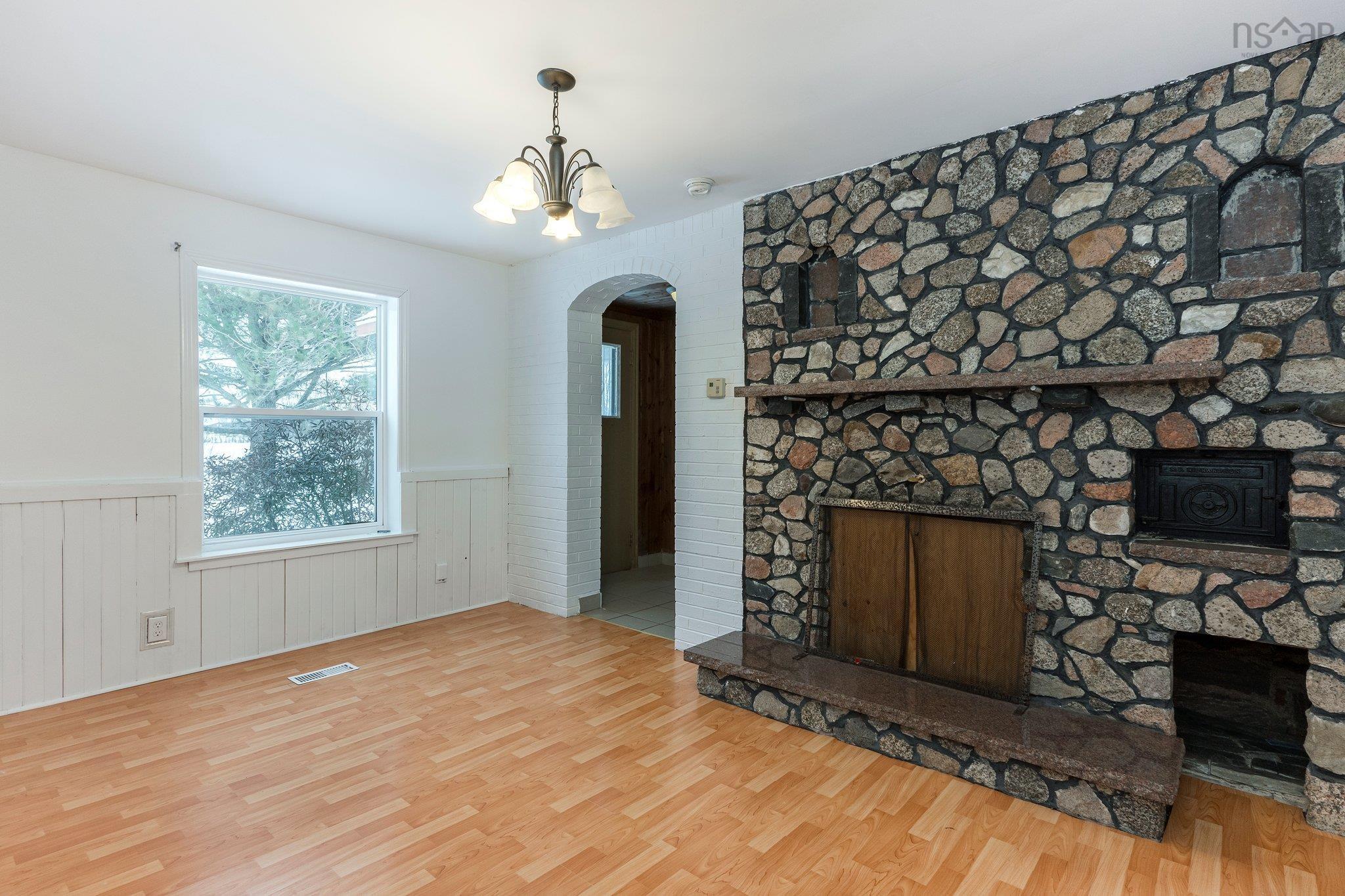 $299,000.00: 2072 North River Road, Stanley