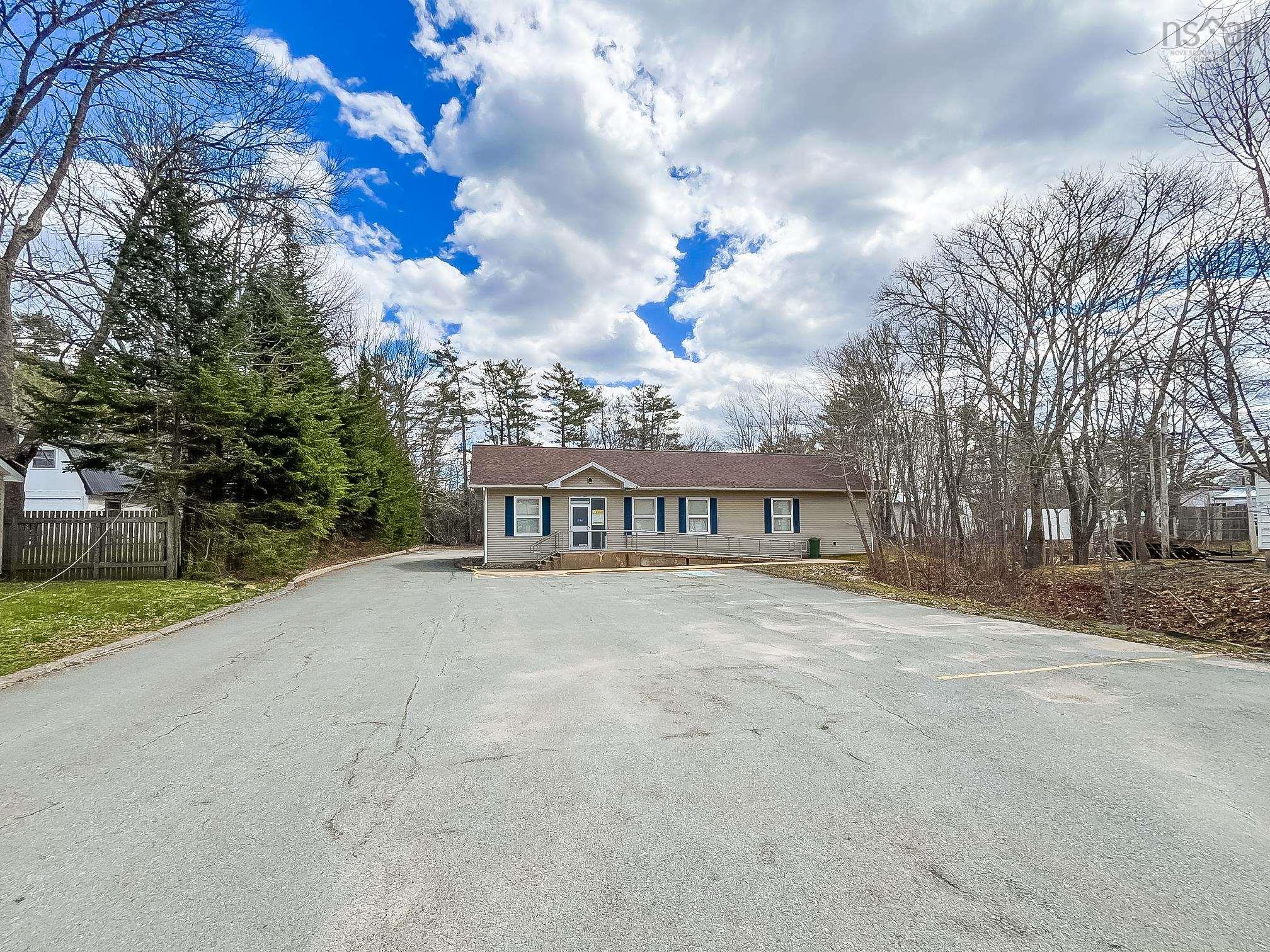 $269,900.00: 5253 Highway 10, New Germany
