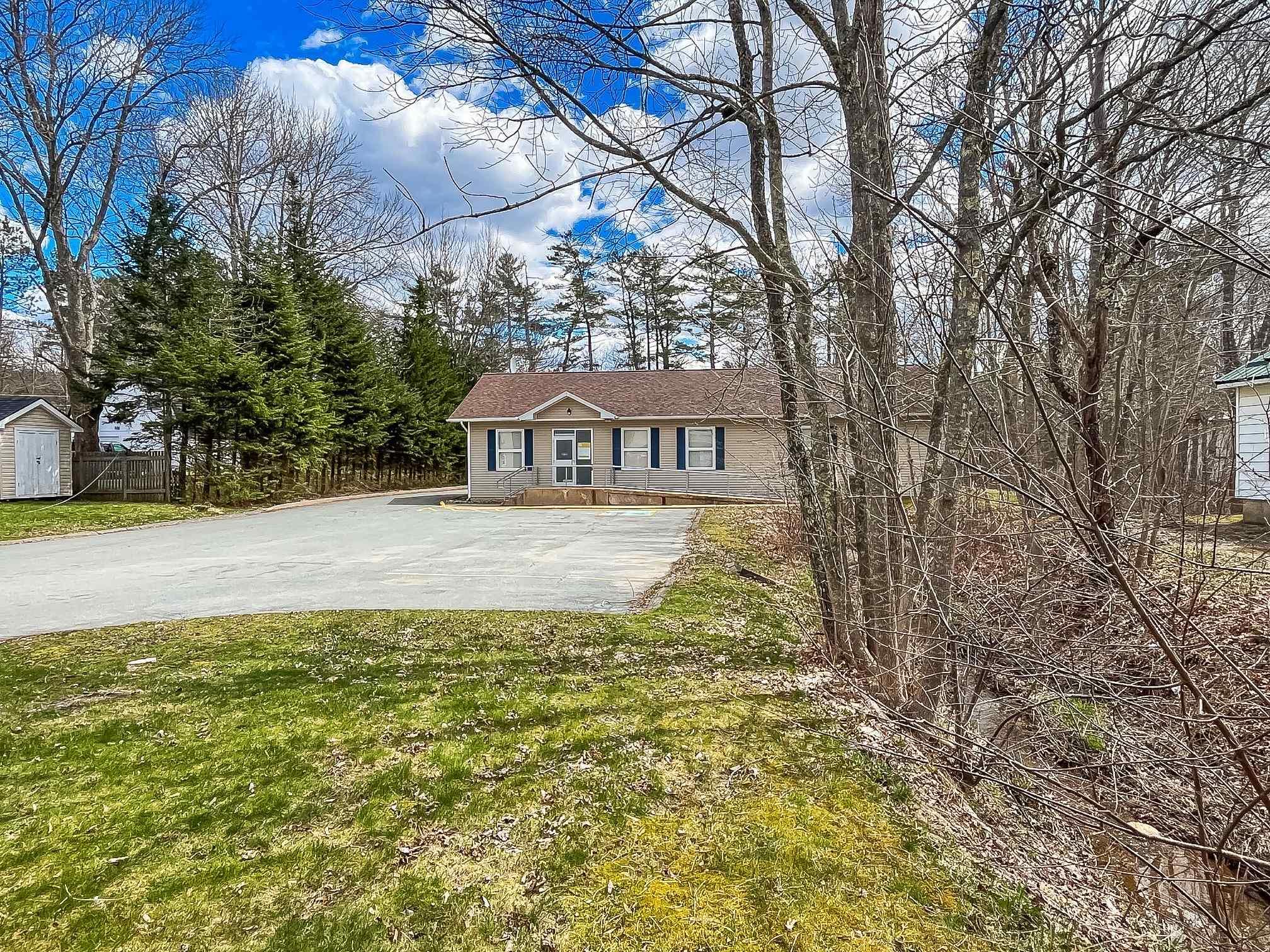 $269,900.00: 5253 Highway 10, New Germany