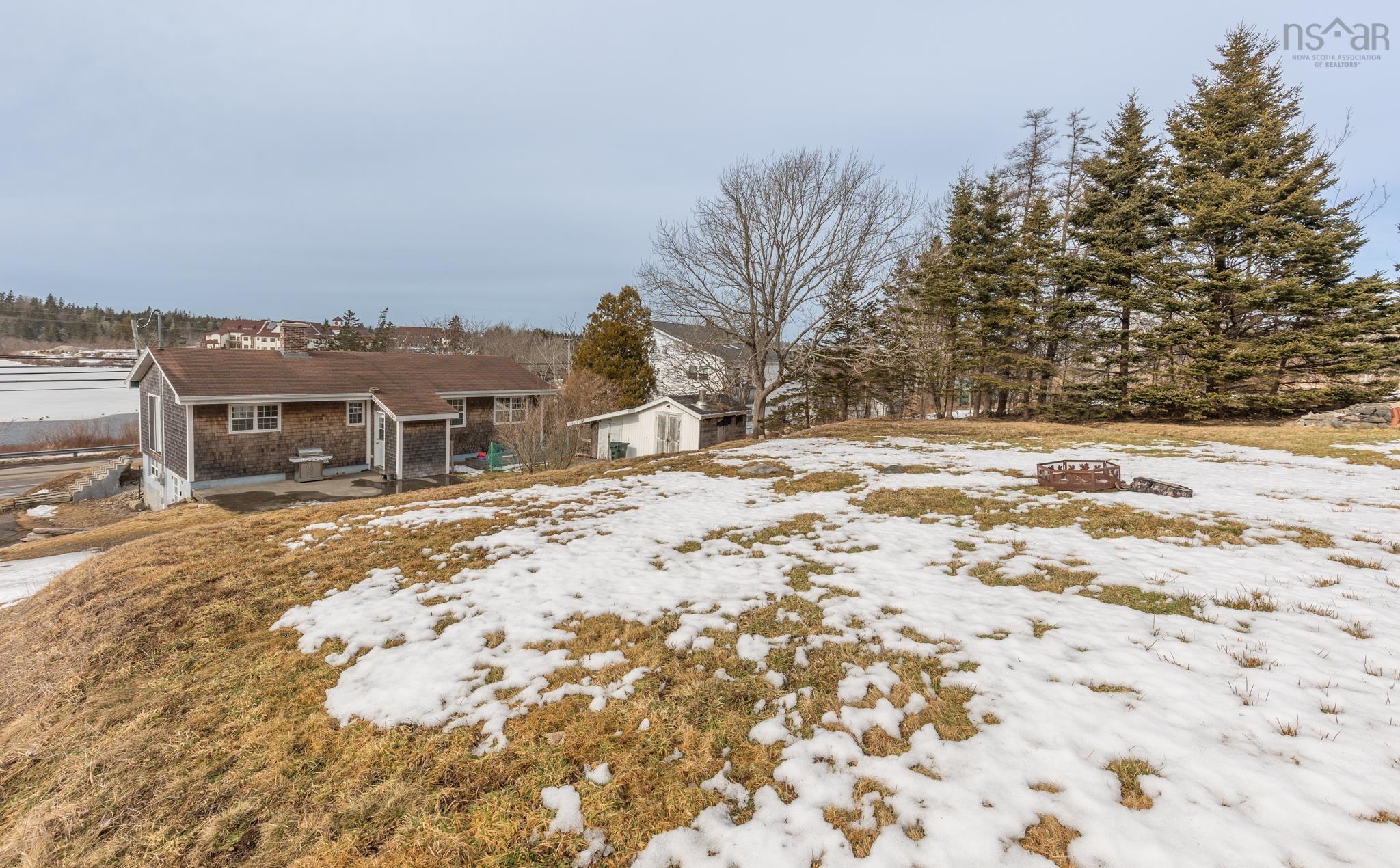 $299,900.00: 228 Highway 1, Dayton