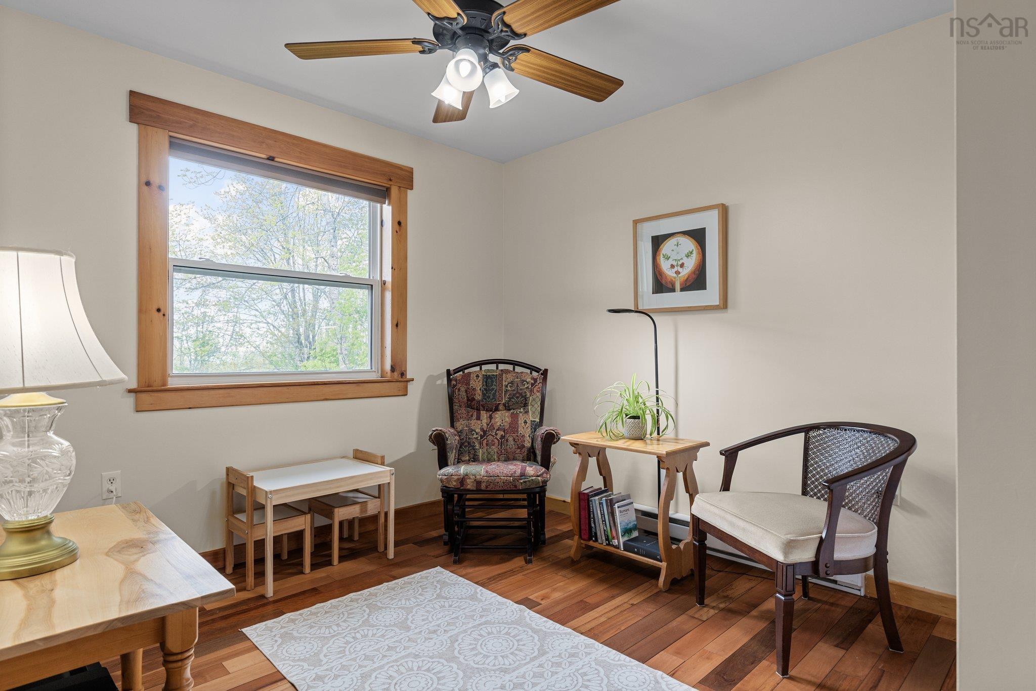 $634,900.00: 327 East Torbrook Road, Torbrook