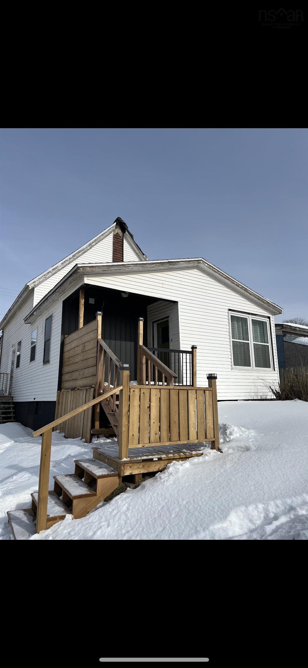 54 Laplanche Street, Amherst, NS (MLS 202503676)