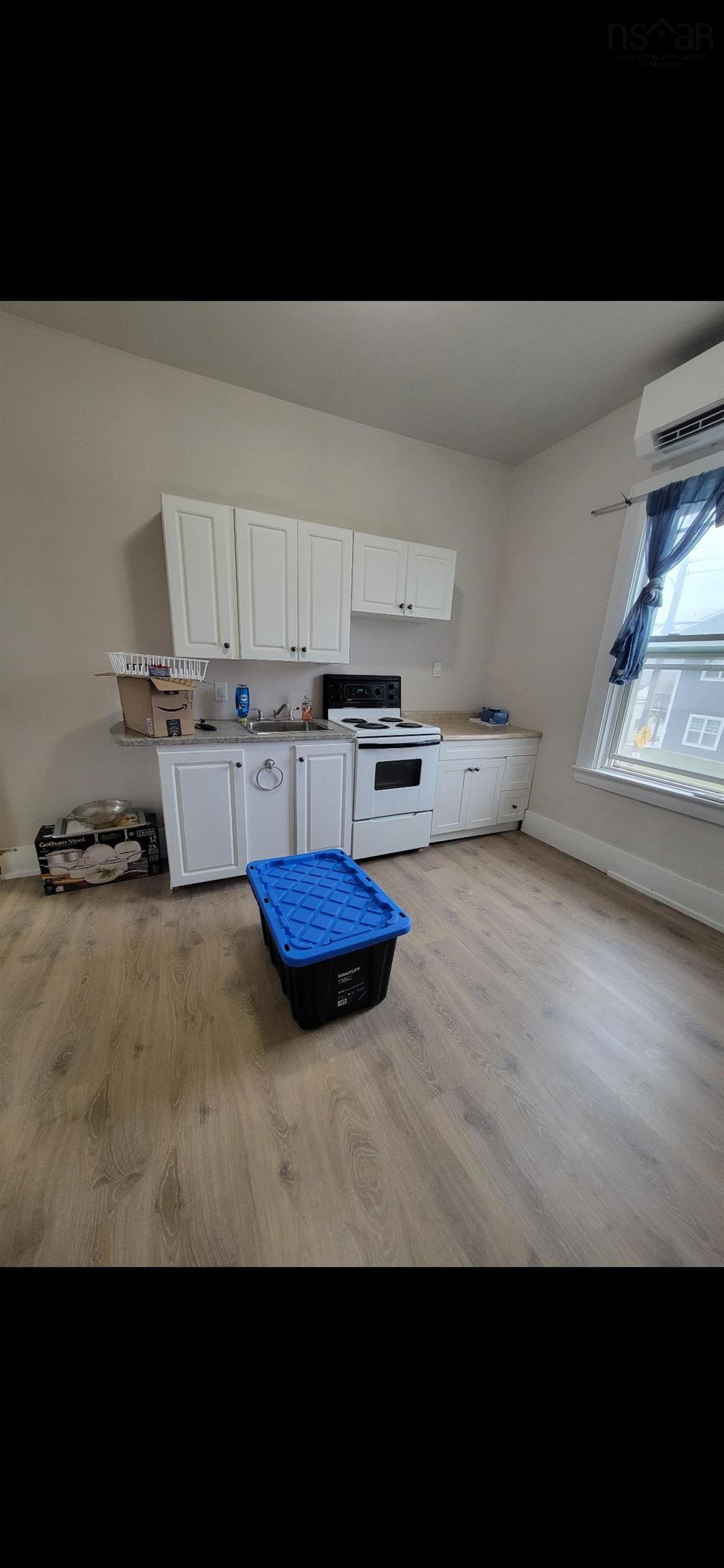 $269,900.00: 54 Laplanche Street, Amherst