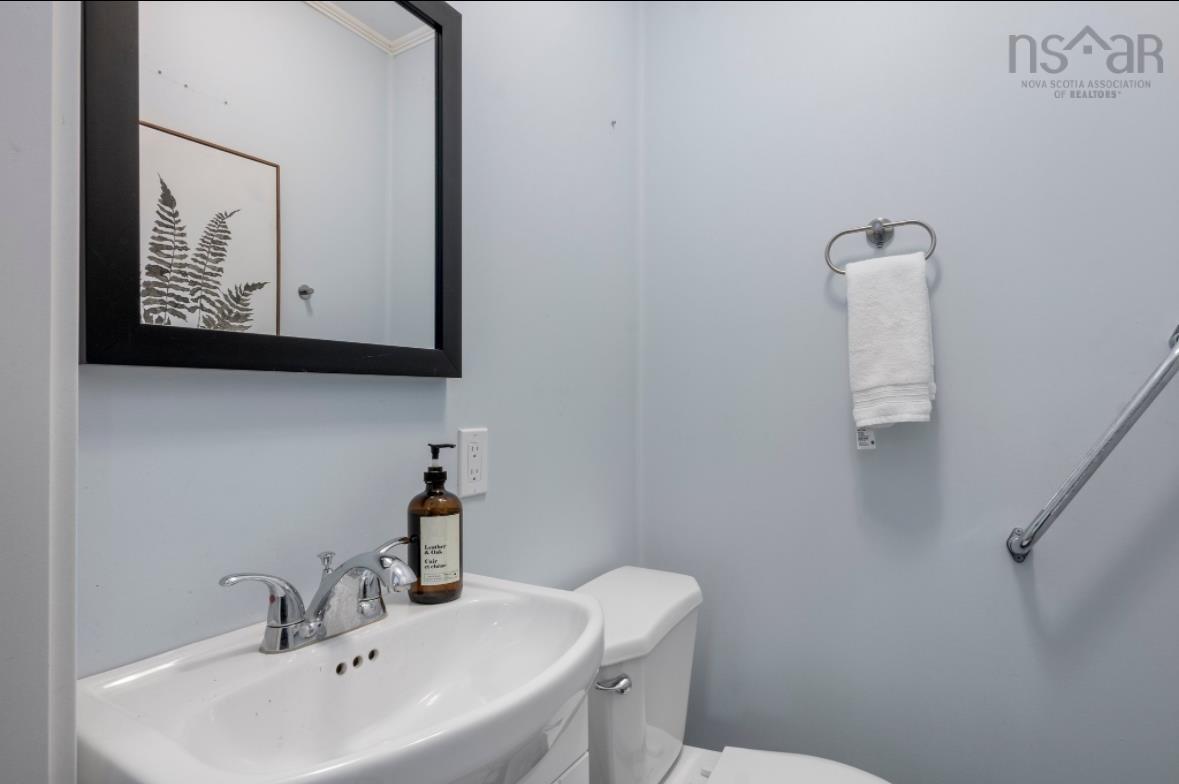 $679,000.00: 6265 Summit Street, Halifax