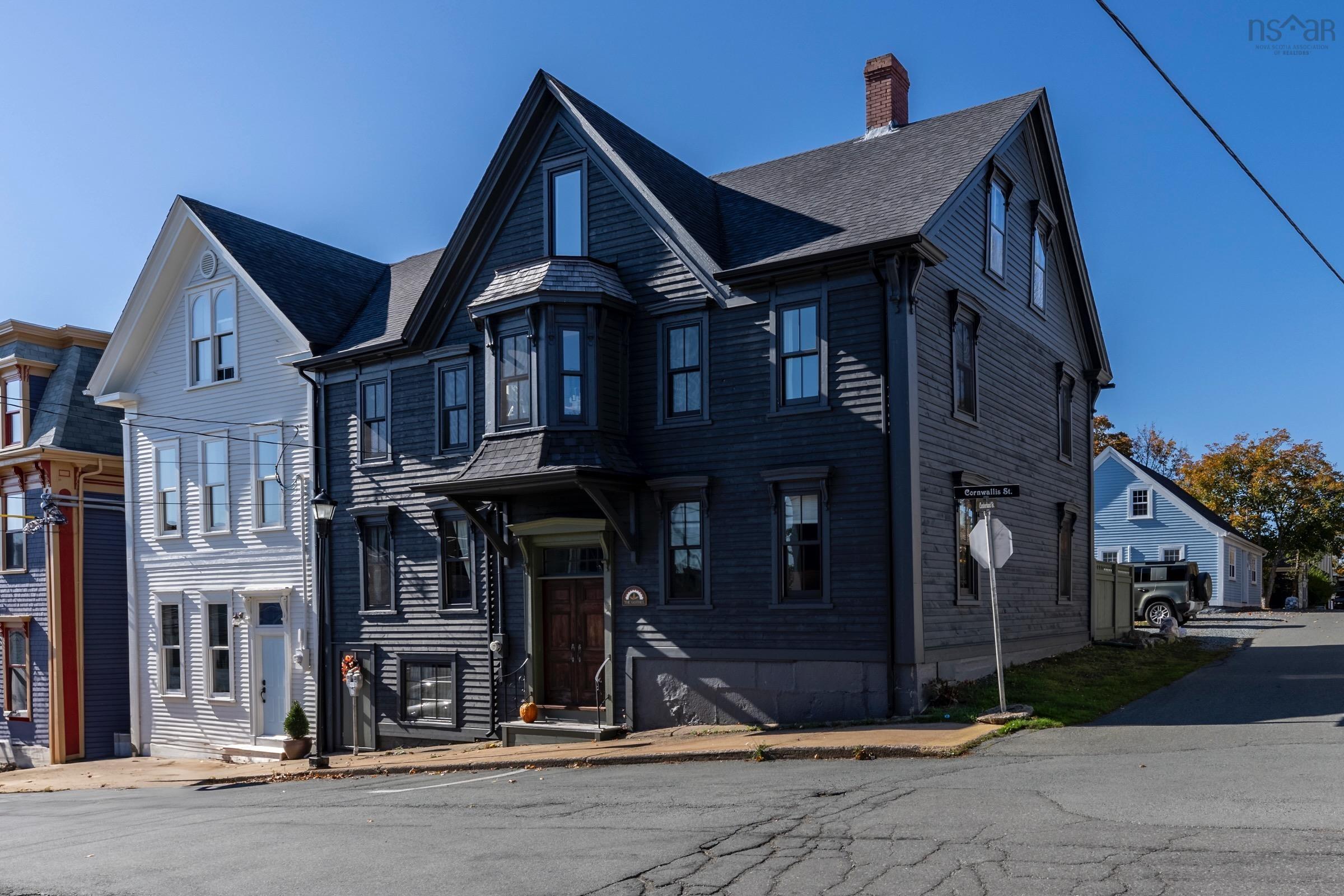 $995,000.00: 33 Cornwallis Street, Lunenburg