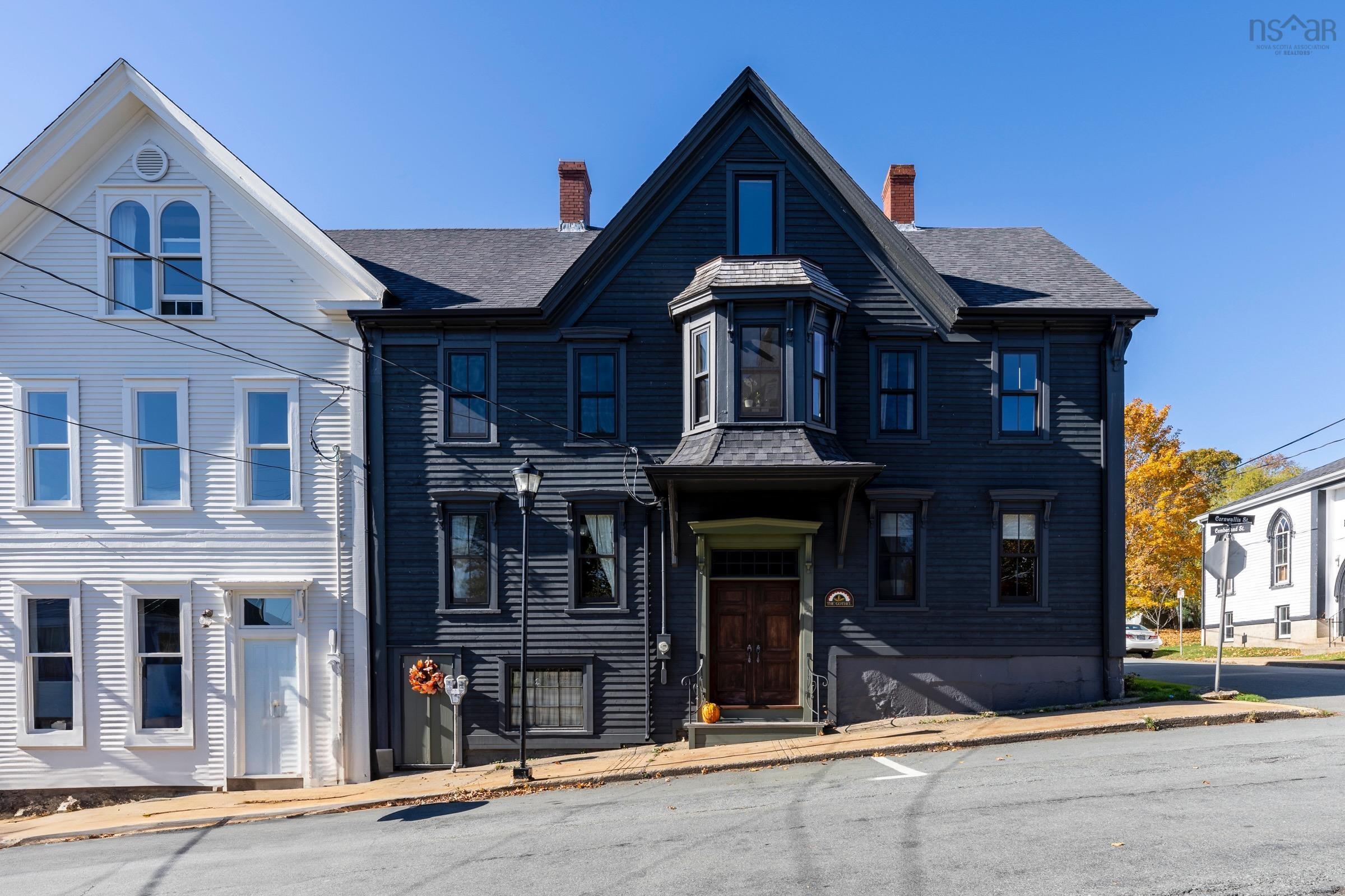 $995,000.00: 33 Cornwallis Street, Lunenburg
