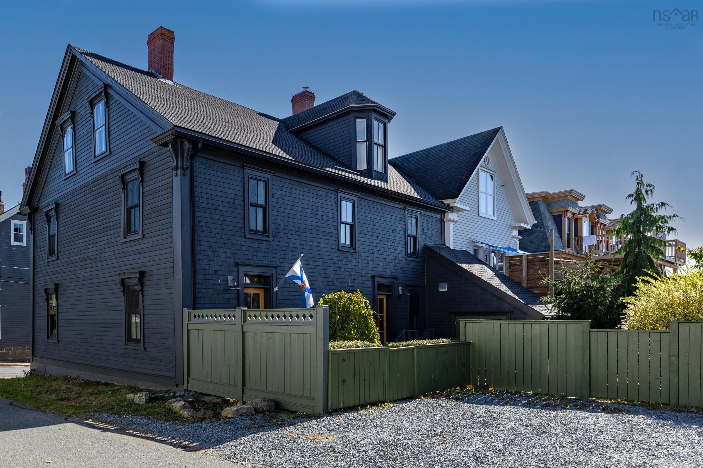 $995,000.00: 33 Cornwallis Street, Lunenburg