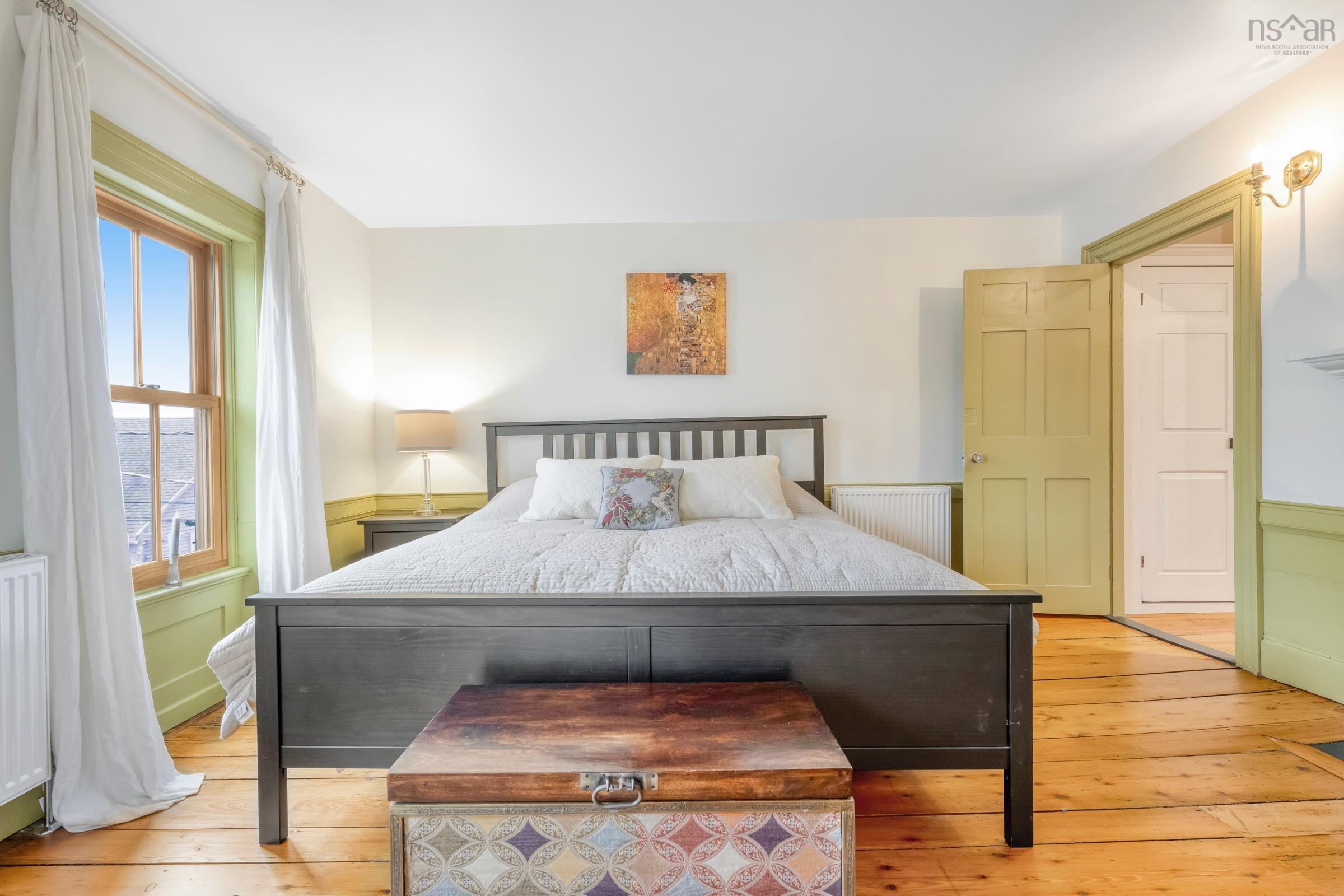 $995,000.00: 33 Cornwallis Street, Lunenburg