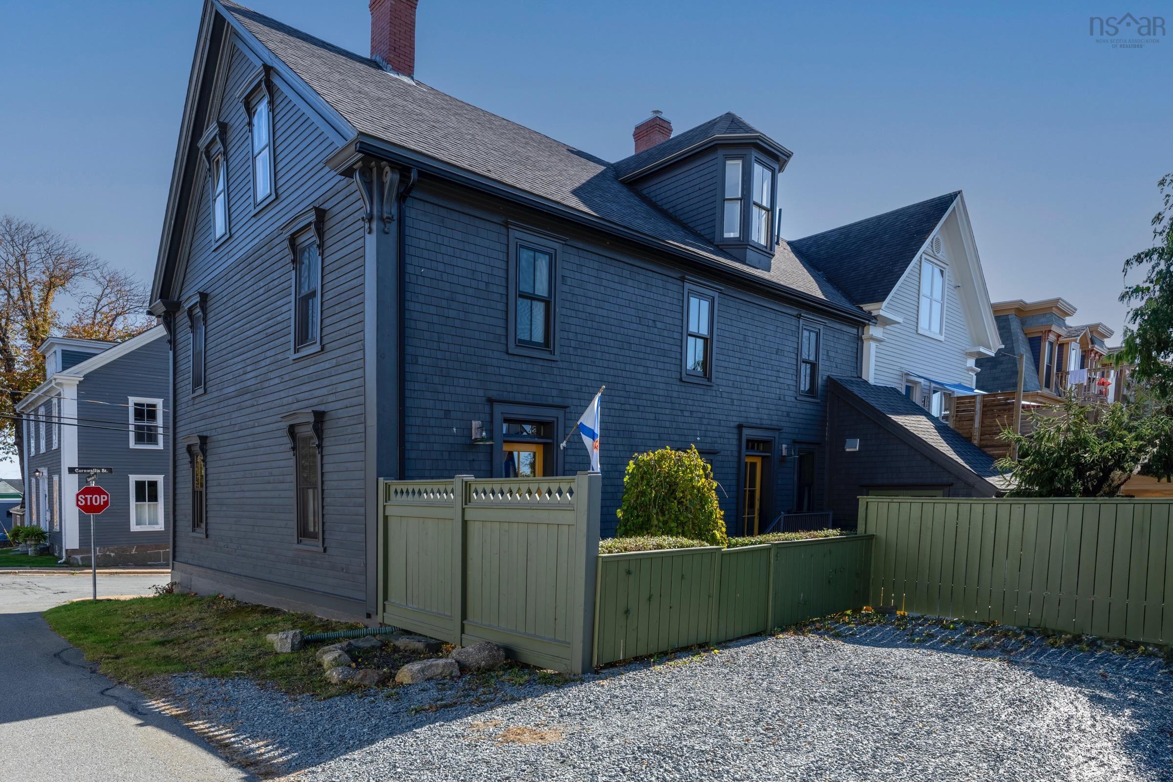 $995,000.00: 33 Cornwallis Street, Lunenburg