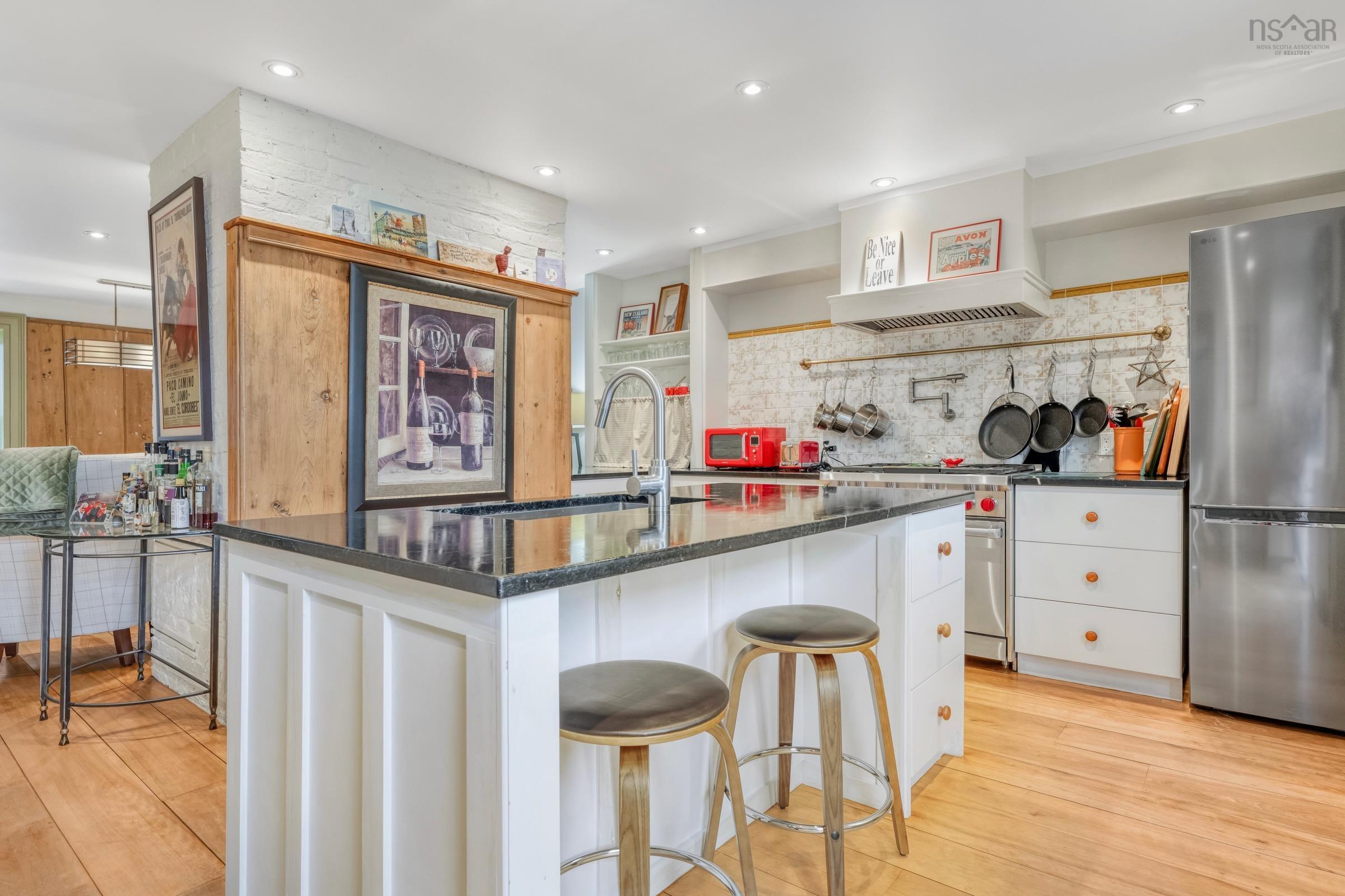 $995,000.00: 33 Cornwallis Street, Lunenburg