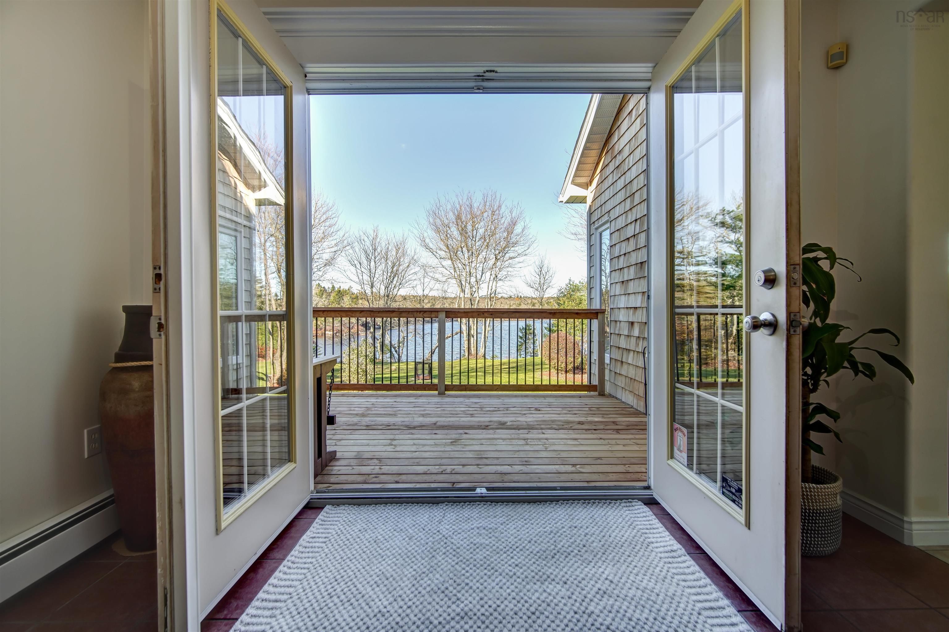 $799,900.00: 35 Prospect River Court, Hatchet Lake