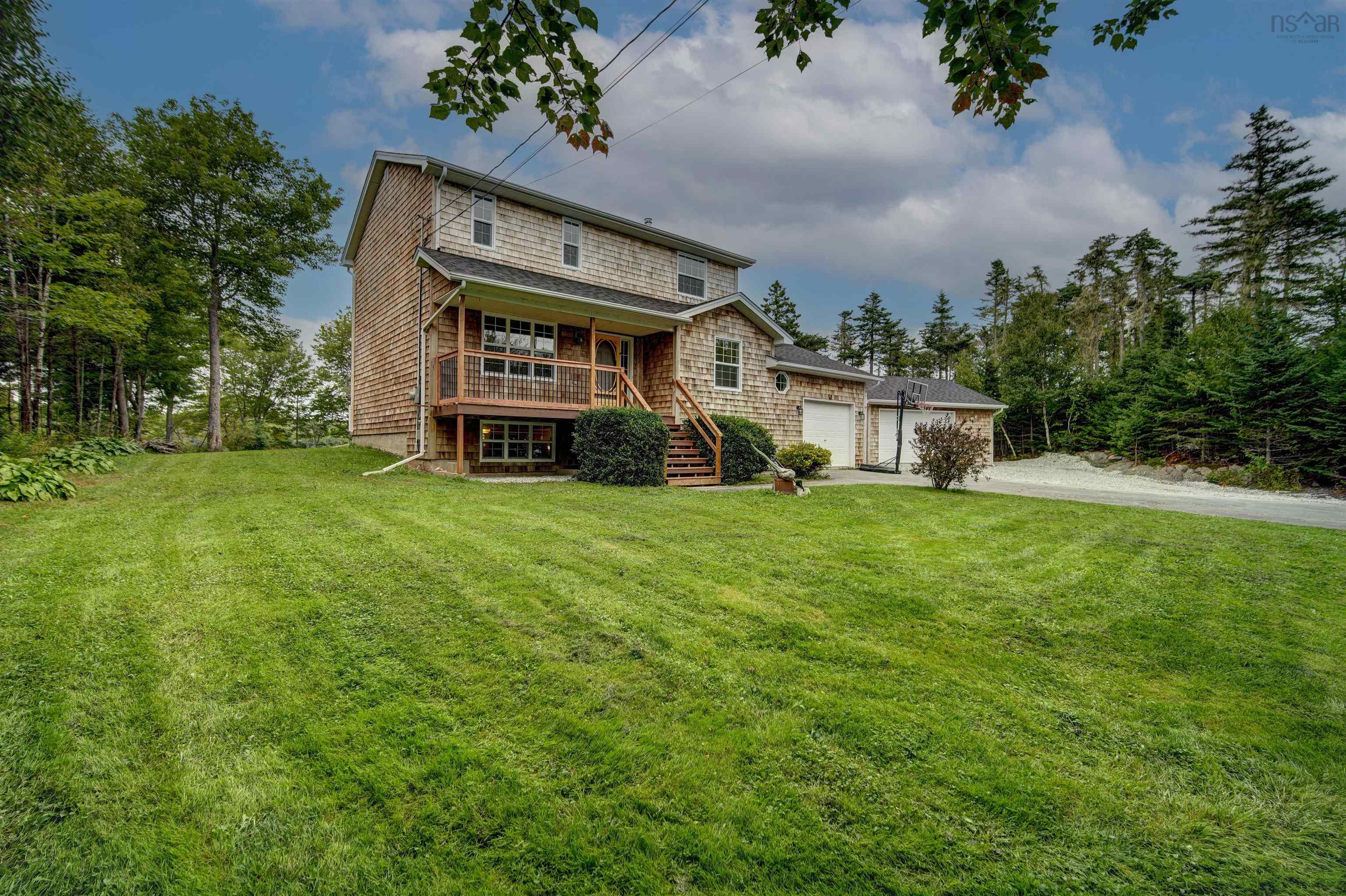 $799,900.00: 35 Prospect River Court, Hatchet Lake