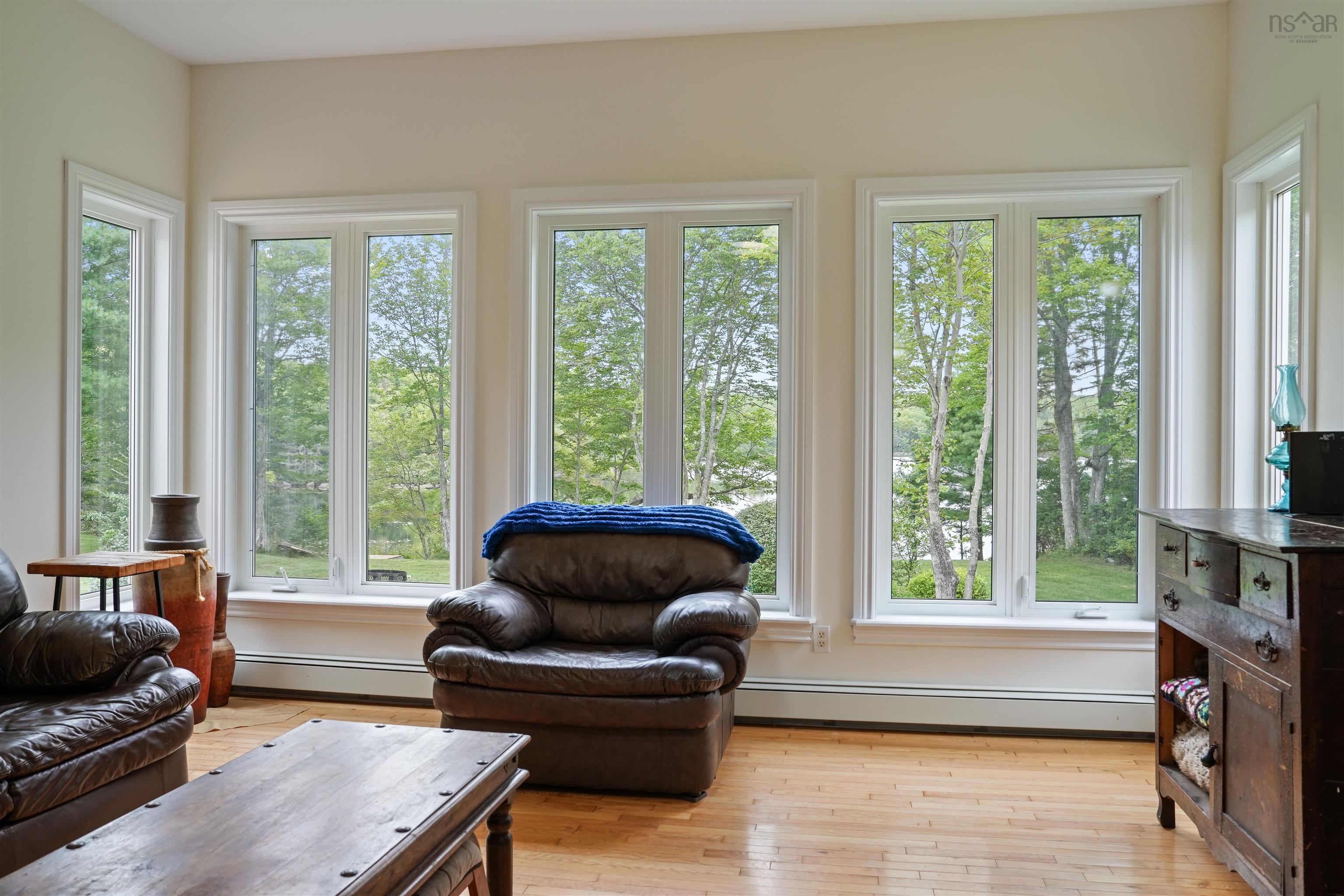 $799,900.00: 35 Prospect River Court, Hatchet Lake