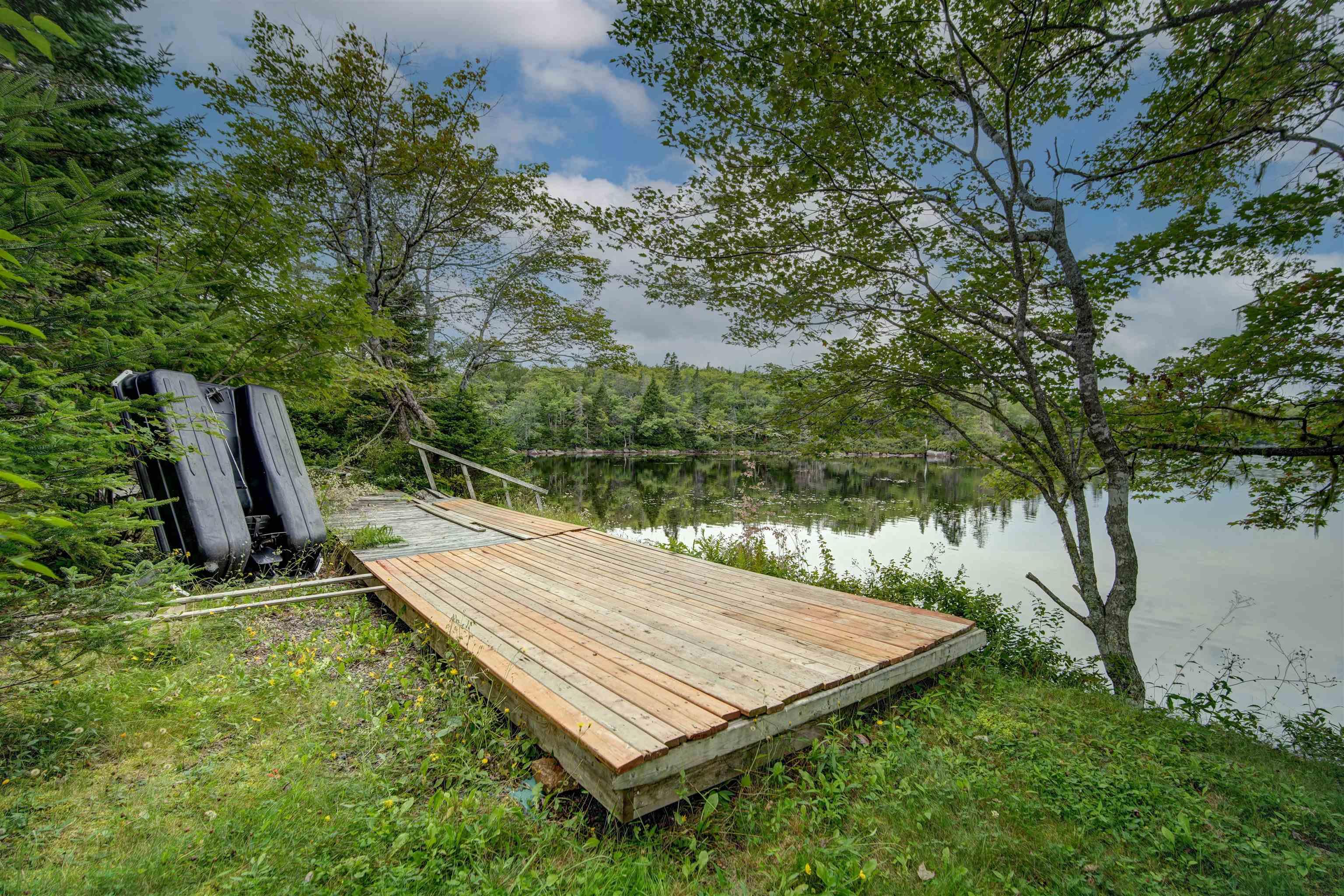 $799,900.00: 35 Prospect River Court, Hatchet Lake