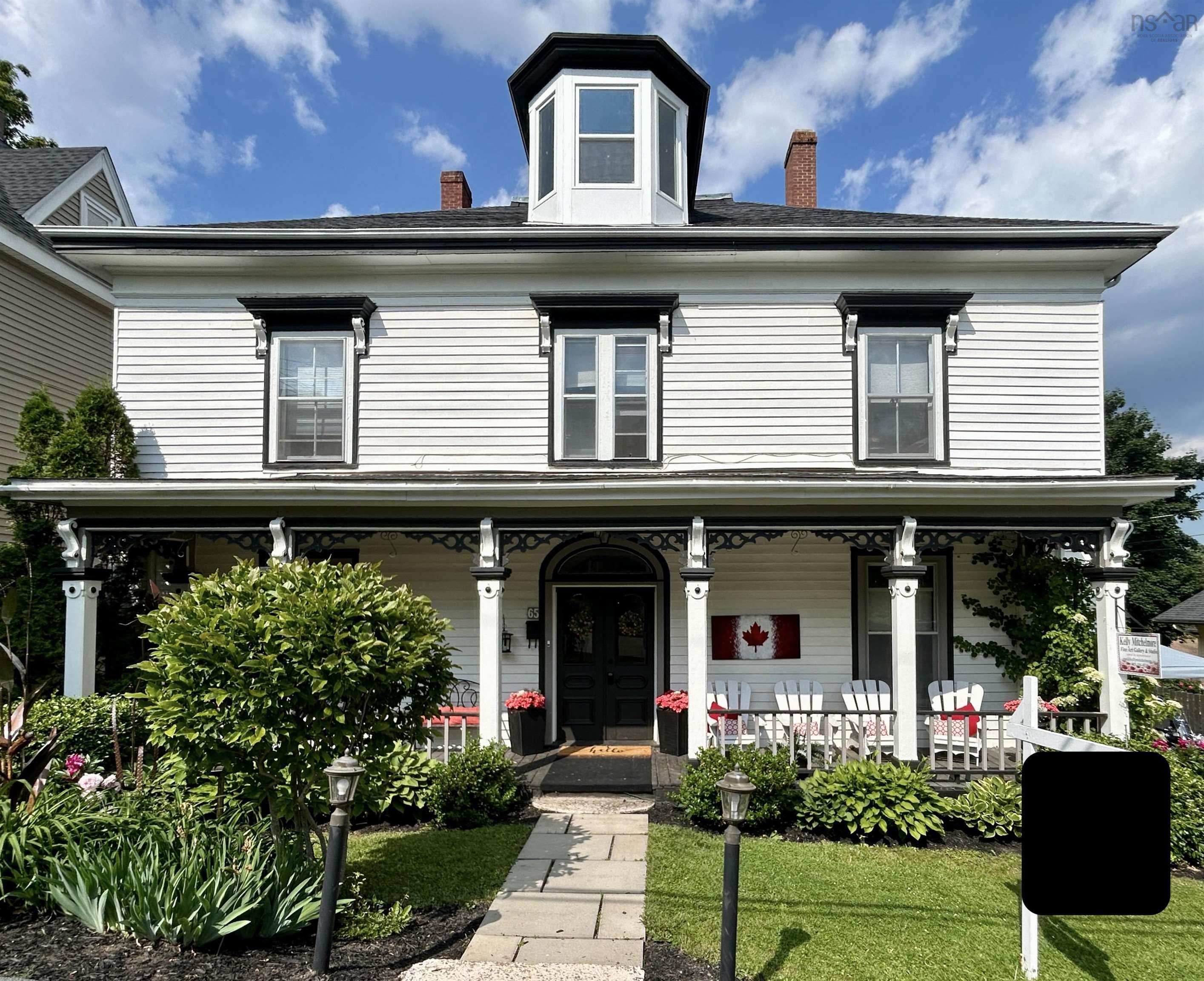 $499,900.00: 65 Chestnut Street, Windsor