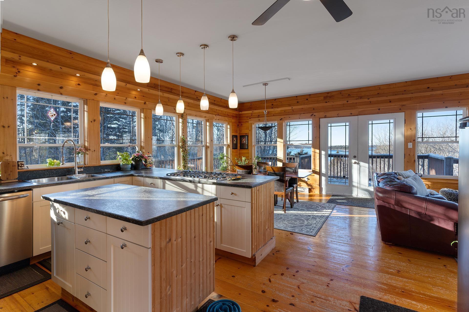 $875,000.00: 590 Kingsburg Road, Lower Rose Bay