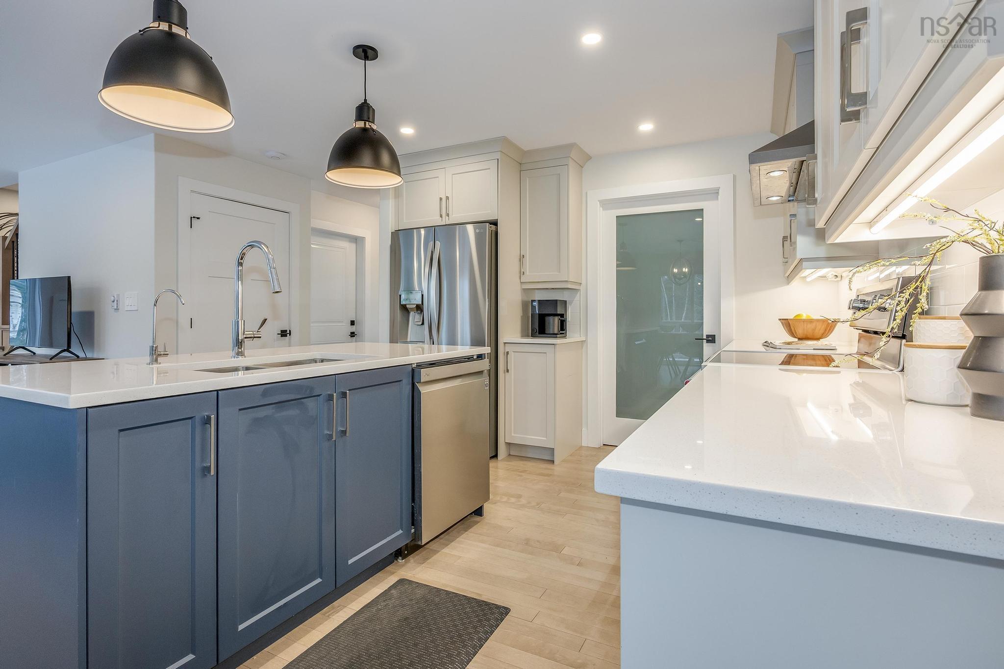 $799,900.00: 153 Coulter Crescent, Oakfield