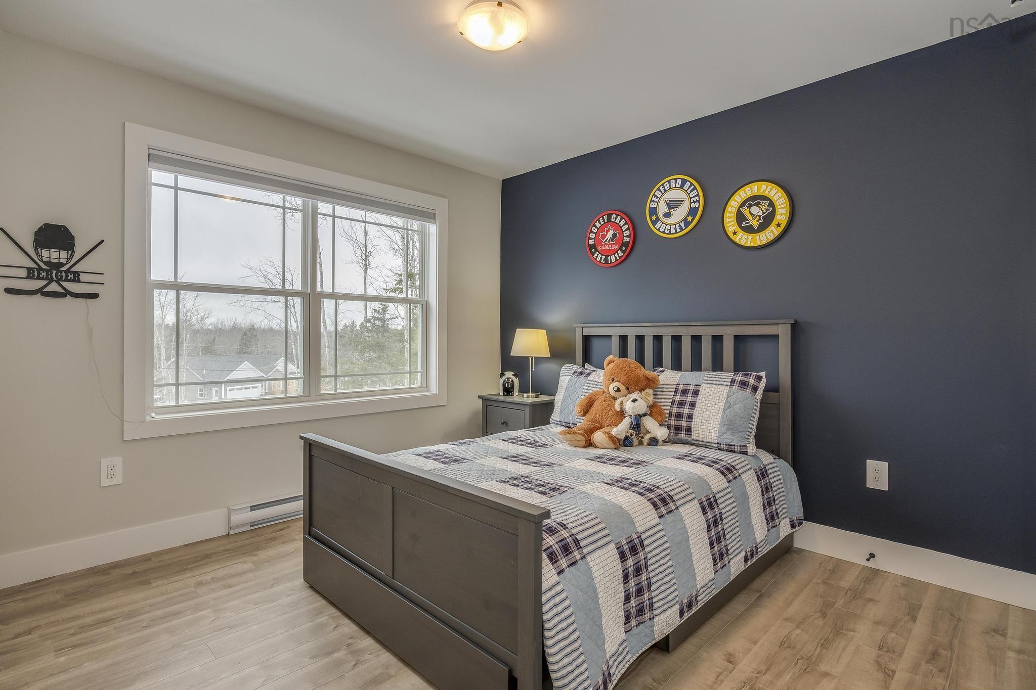 $799,900.00: 153 Coulter Crescent, Oakfield