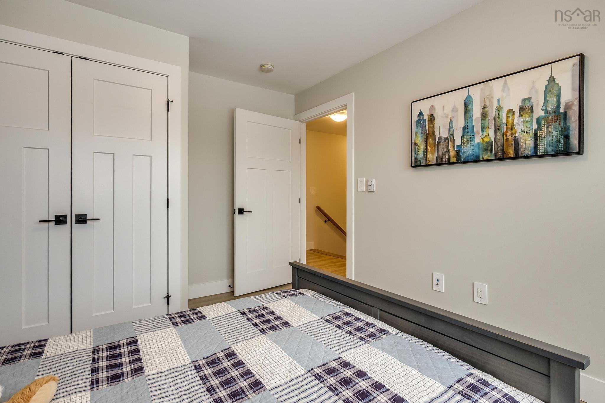 $799,900.00: 153 Coulter Crescent, Oakfield