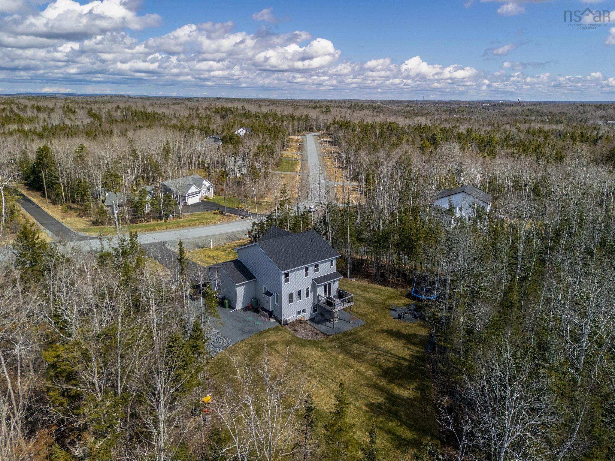 $799,900.00: 153 Coulter Crescent, Oakfield