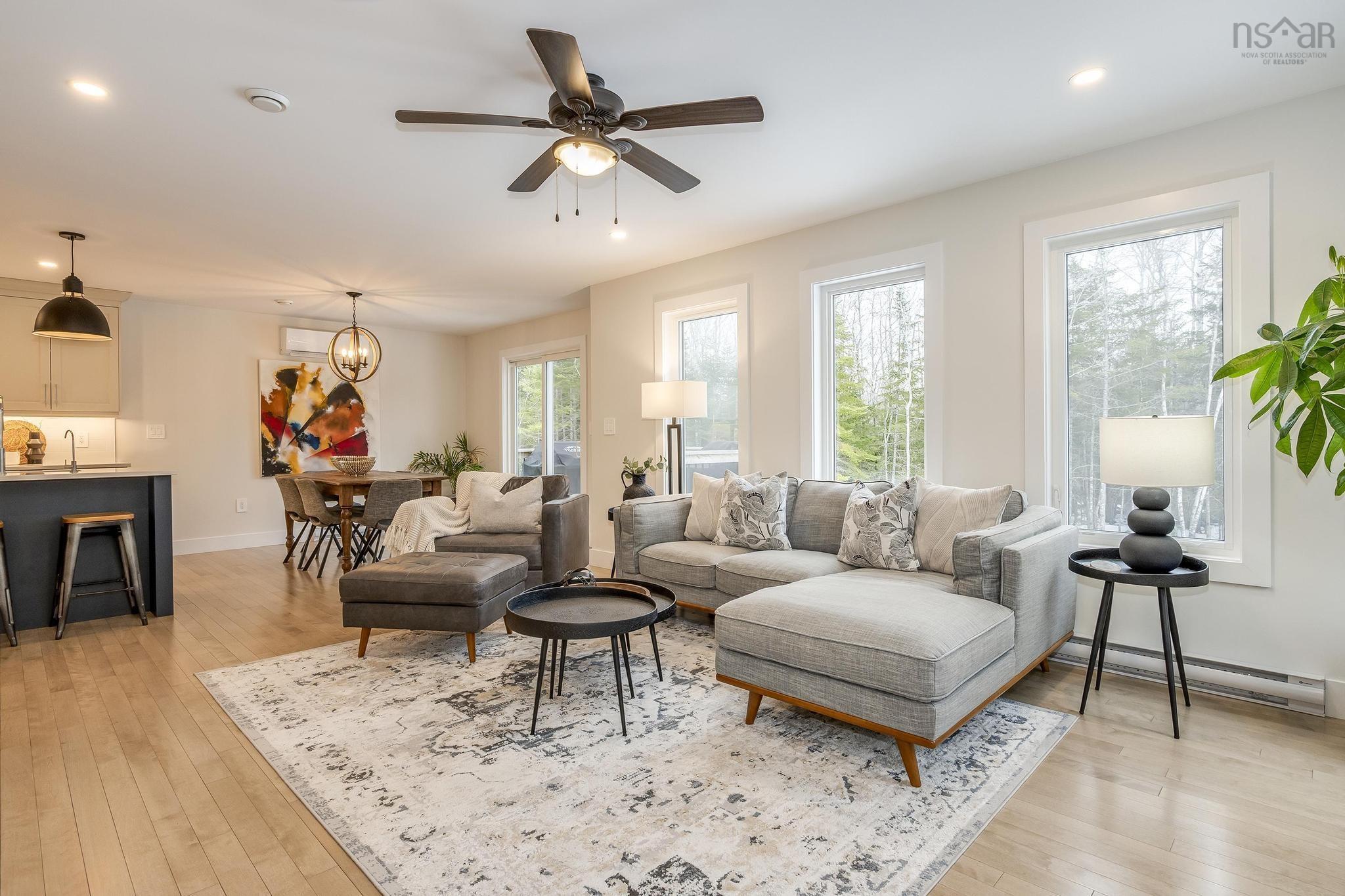 $799,900.00: 153 Coulter Crescent, Oakfield
