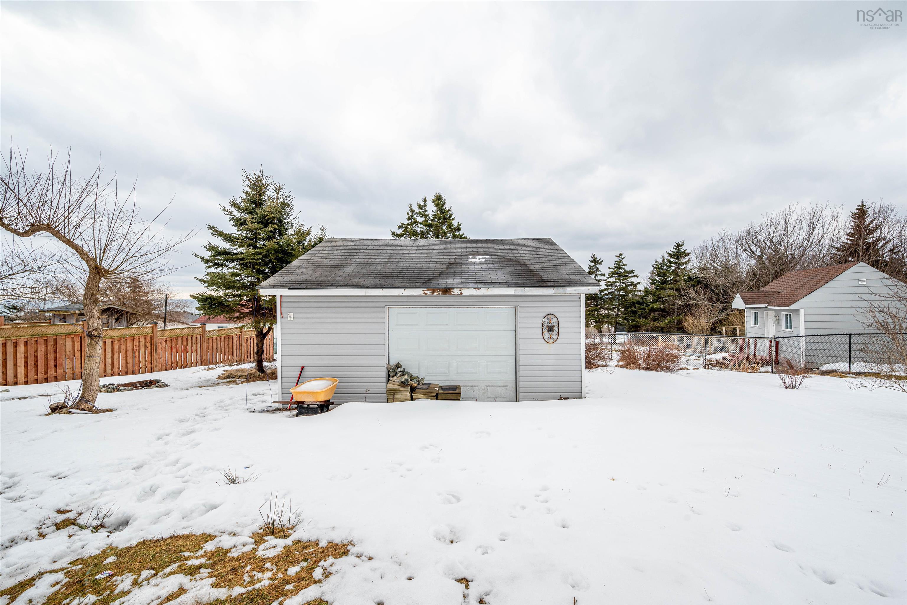 $389,900.00: 1989 Caldwell Road, Eastern Passage