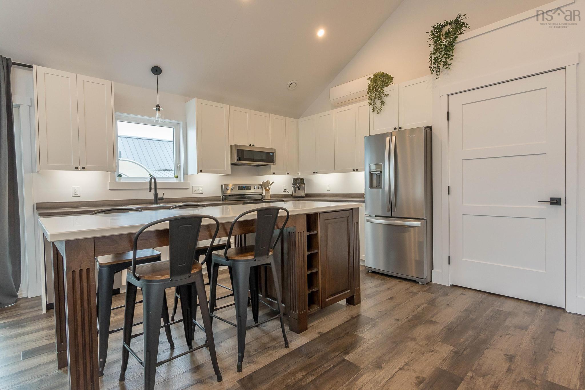 $409,900.00: 23 Monarch Terrace, Truro