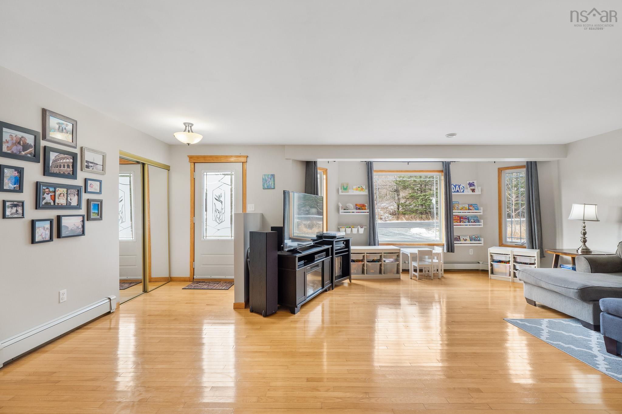 $469,900.00: 31 Walker Service Road, Lower Sackville