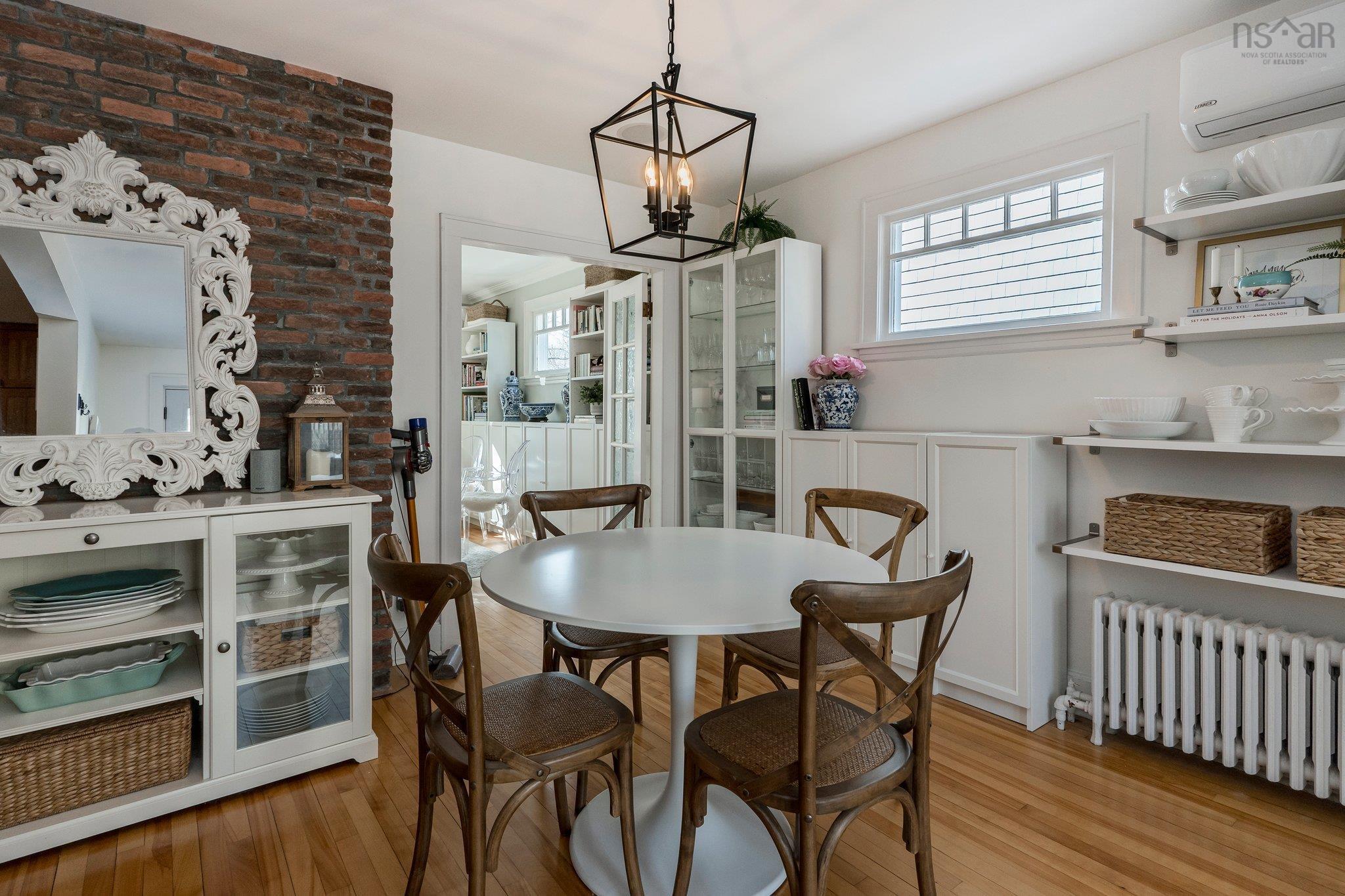 $799,900.00: 2395 Connaught Avenue, Halifax